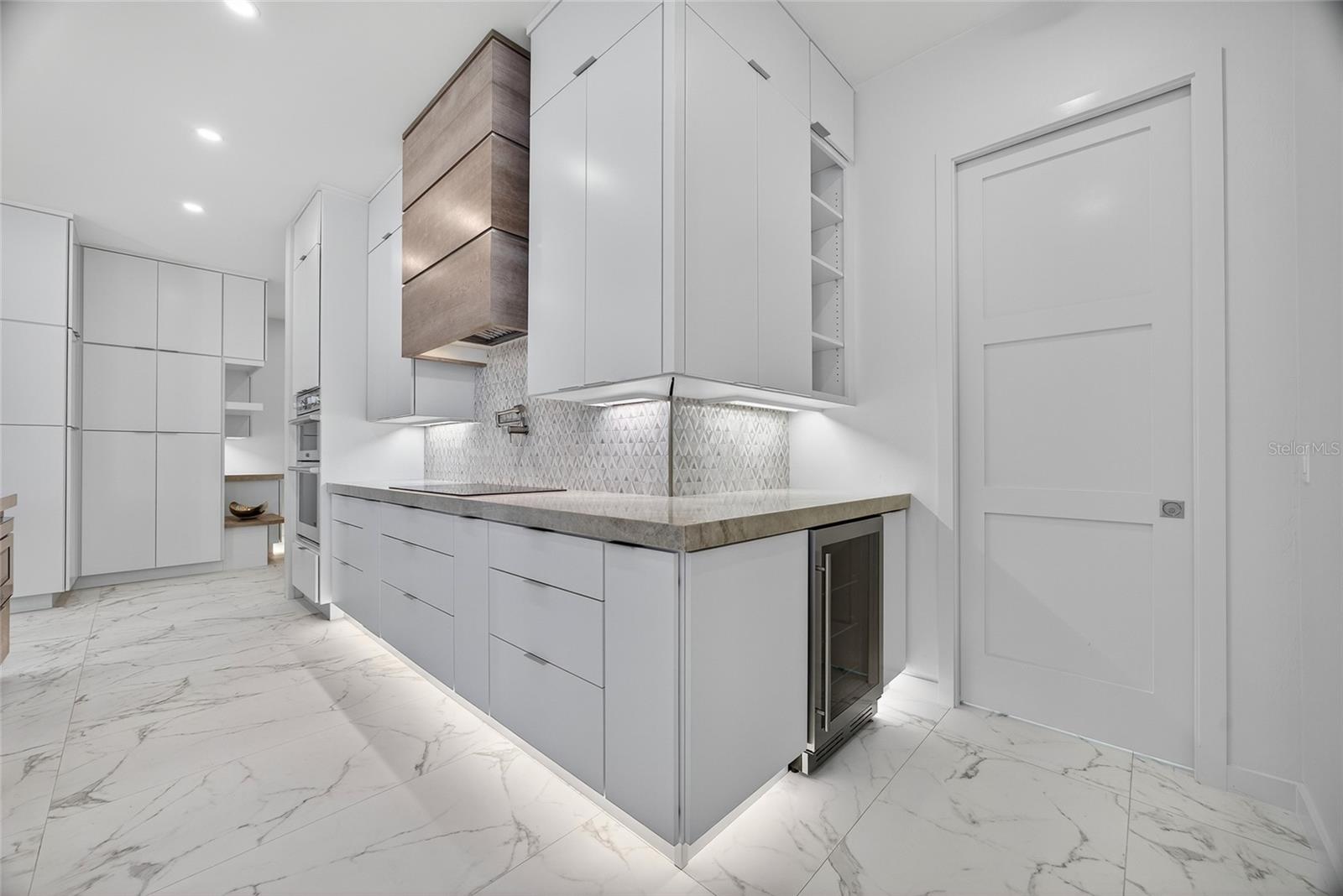 Image 14 of 44 For 245 Lido Drive