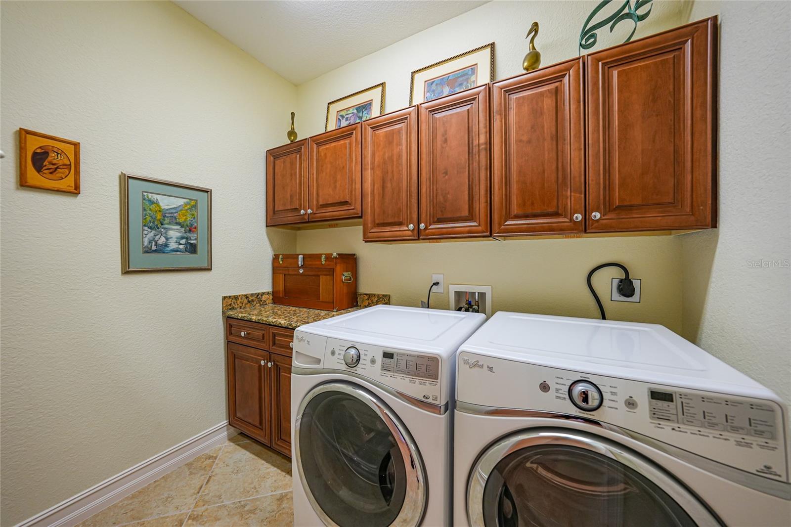 Image 34 of 40 For 2517 Rio Grande Drive