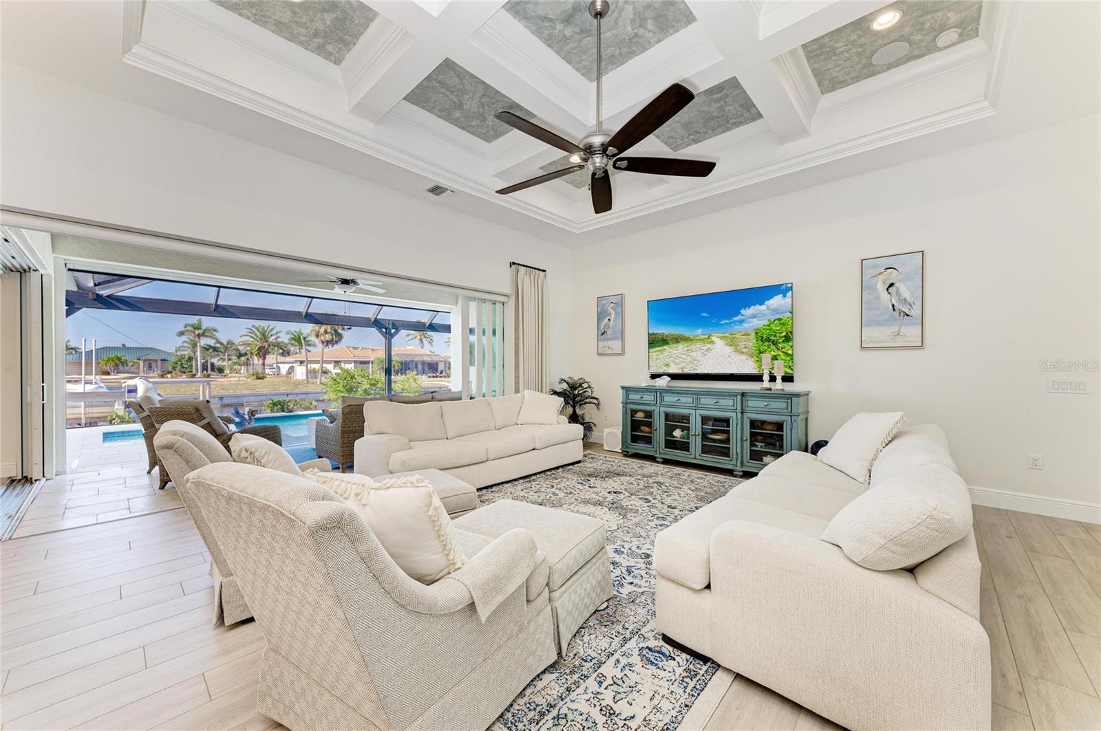 Image 11 of 64 For 2410 Marion Avenue