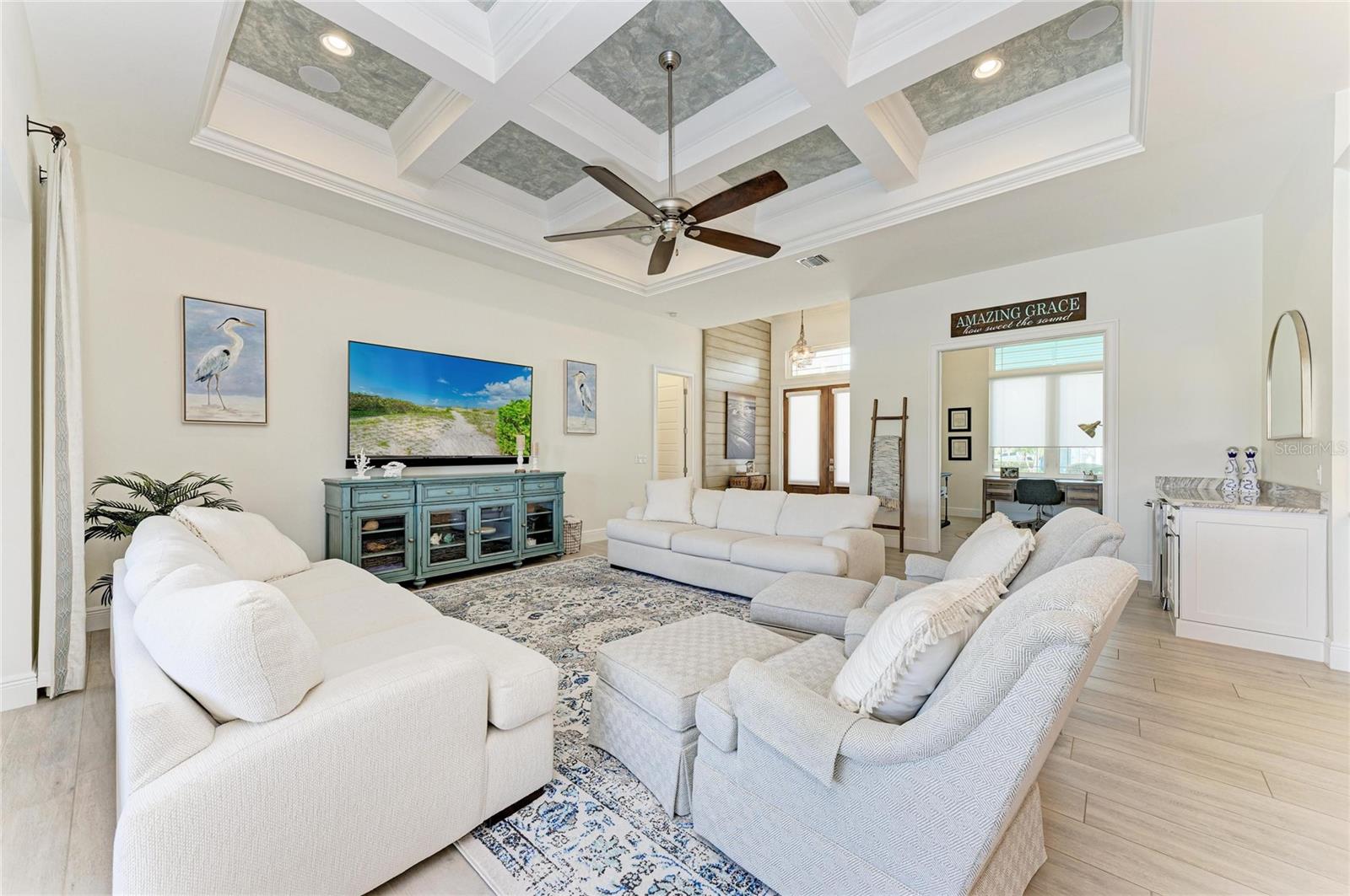 Image 13 of 64 For 2410 Marion Avenue