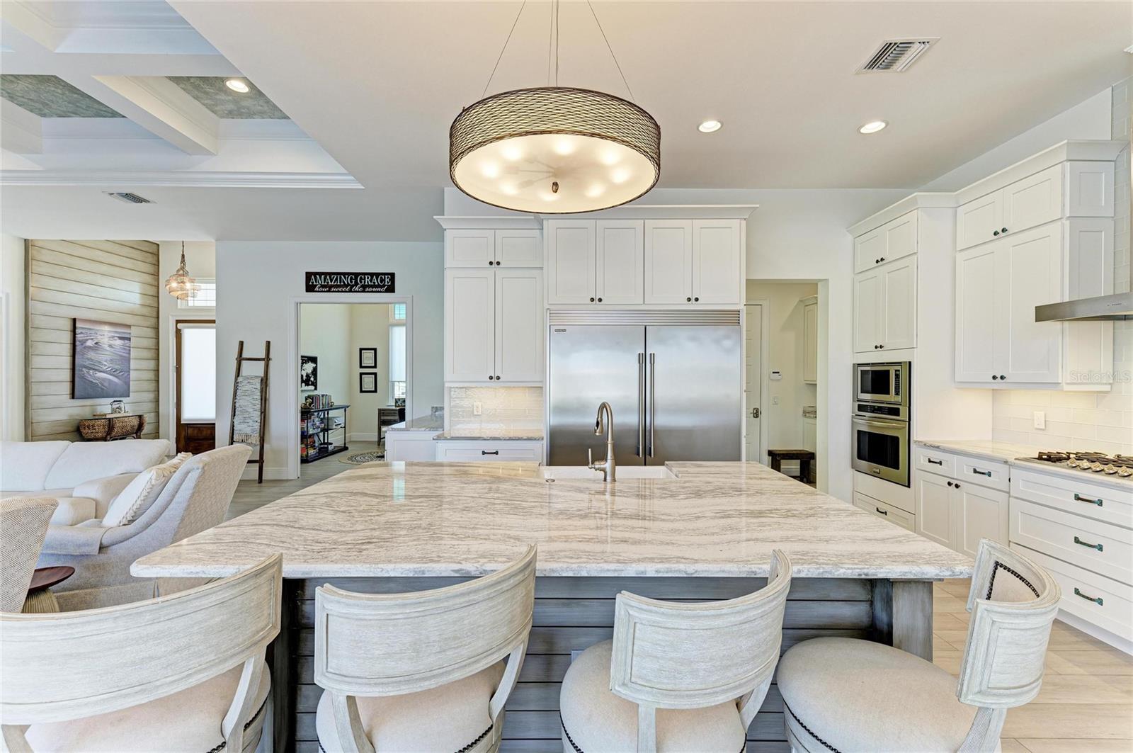 Image 17 of 64 For 2410 Marion Avenue