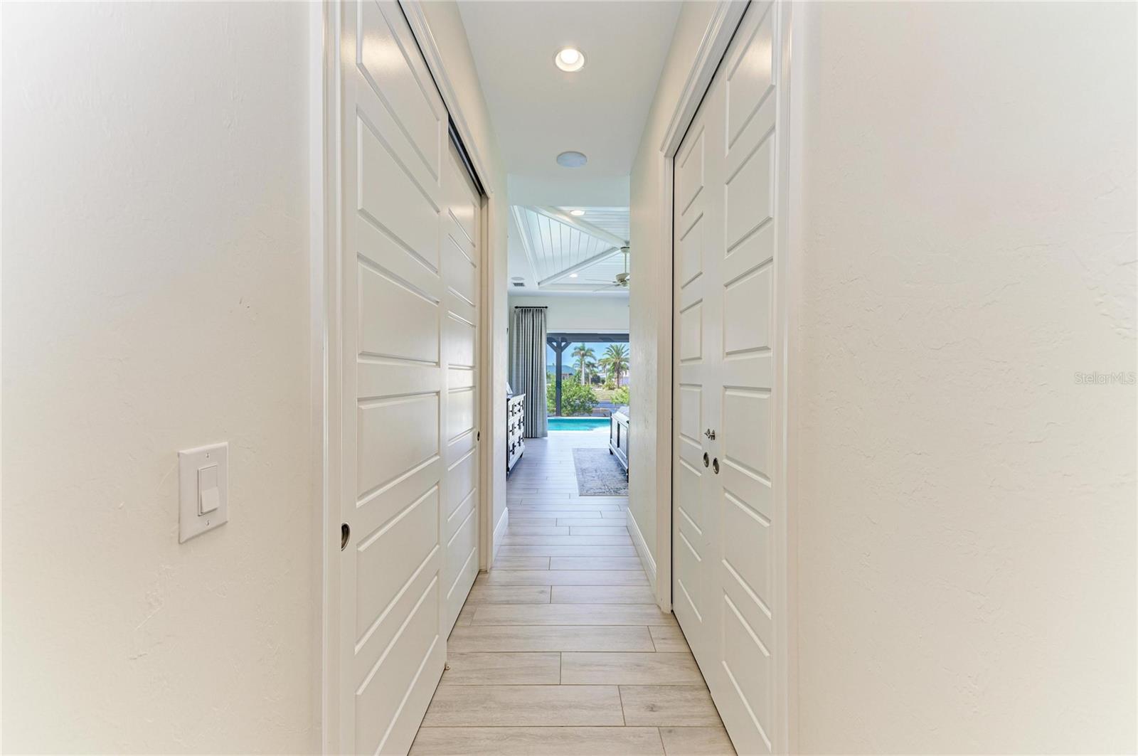 Image 26 of 64 For 2410 Marion Avenue