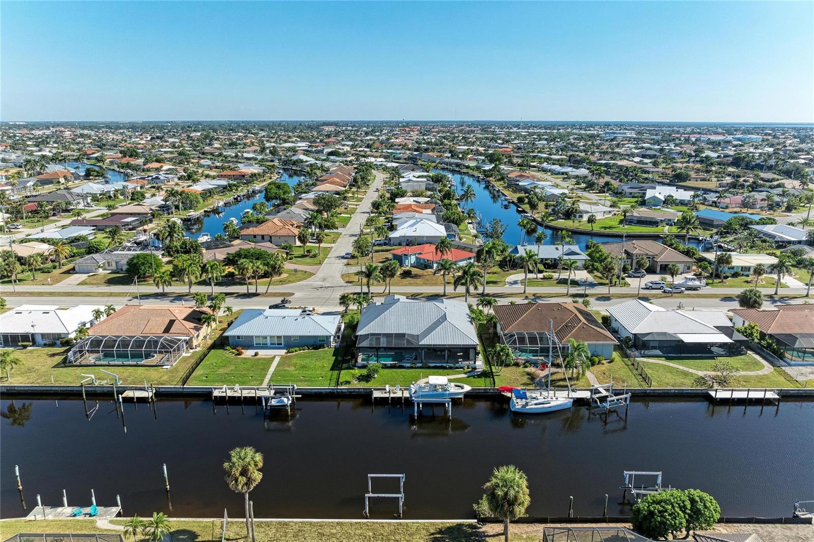 Image 5 of 64 For 2410 Marion Avenue