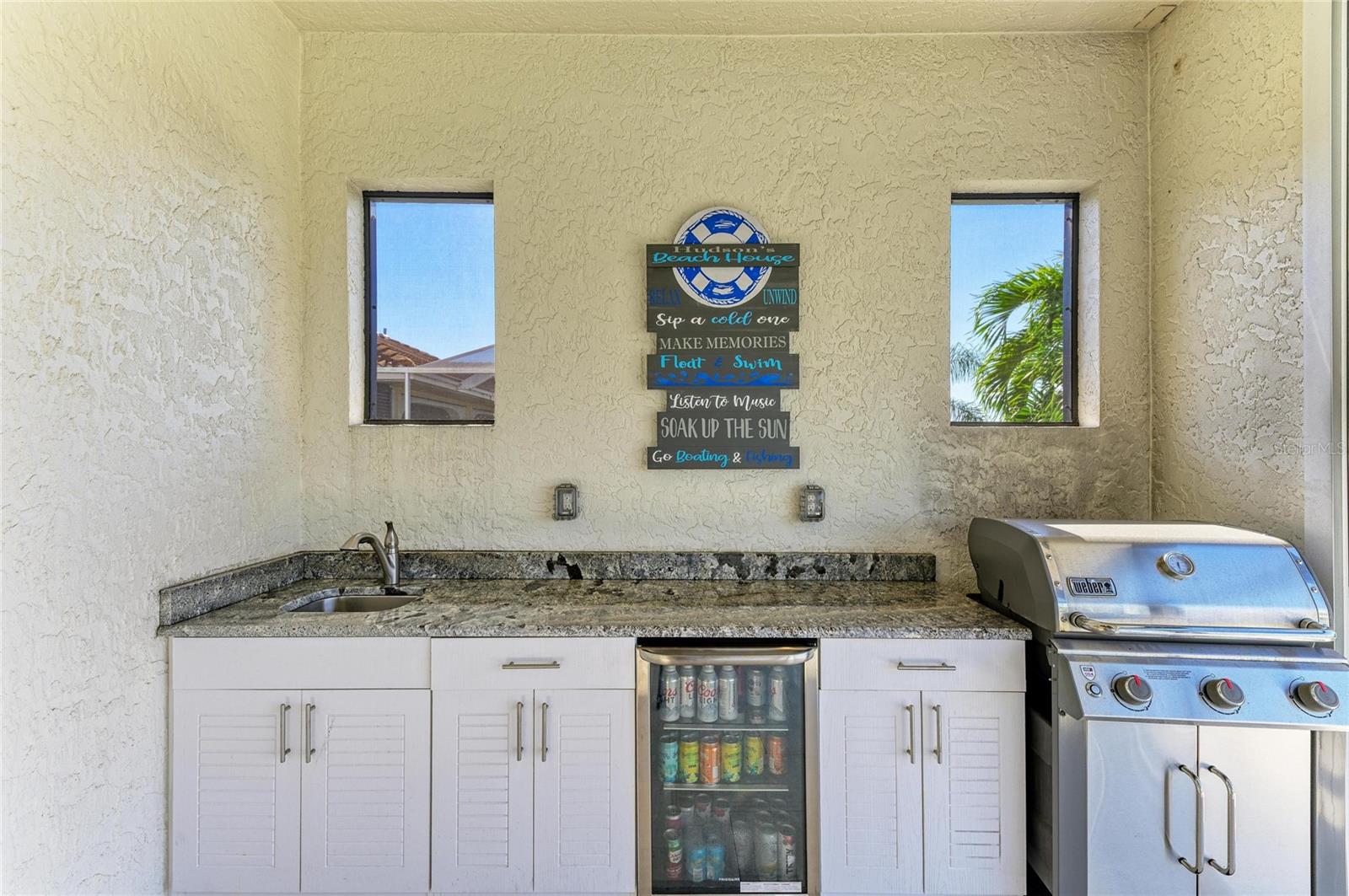 Image 57 of 64 For 2410 Marion Avenue