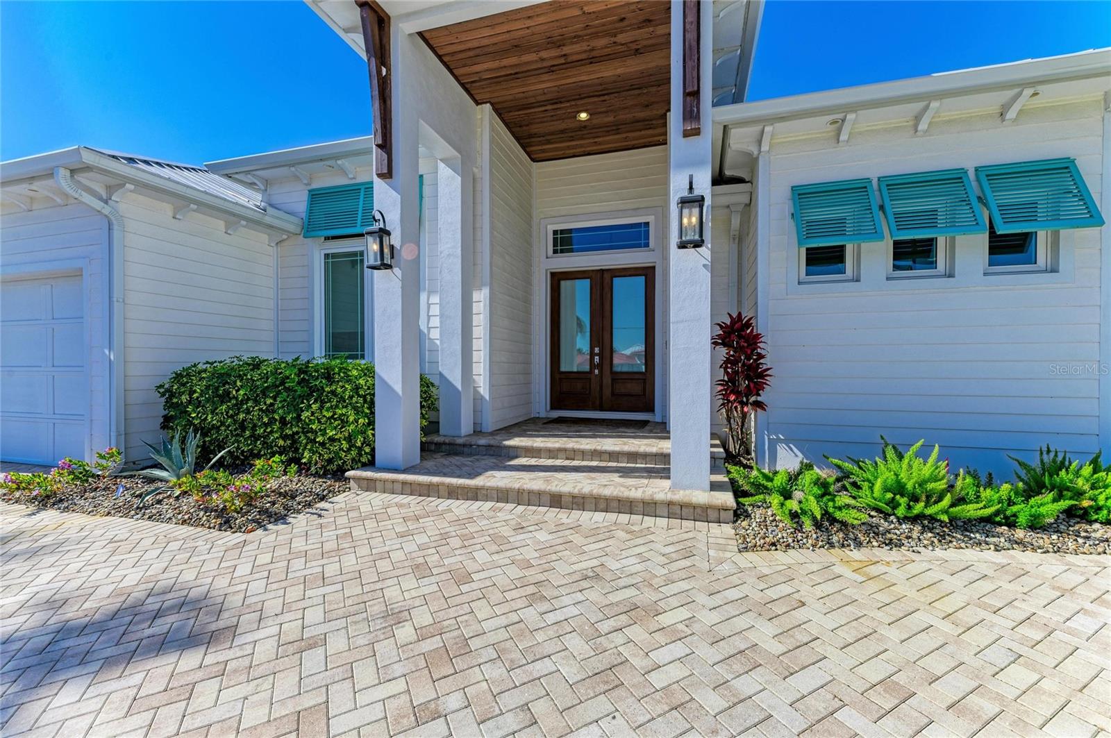 Image 8 of 64 For 2410 Marion Avenue