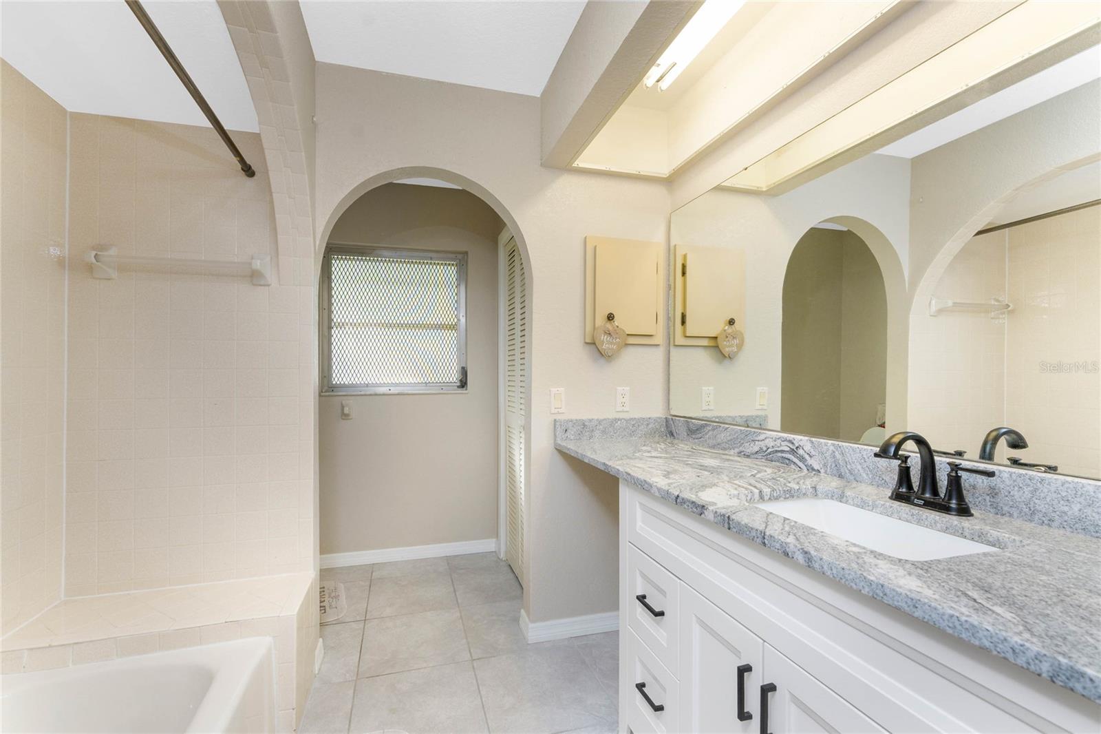 Image 30 of 63 For 3099 Pellam Boulevard