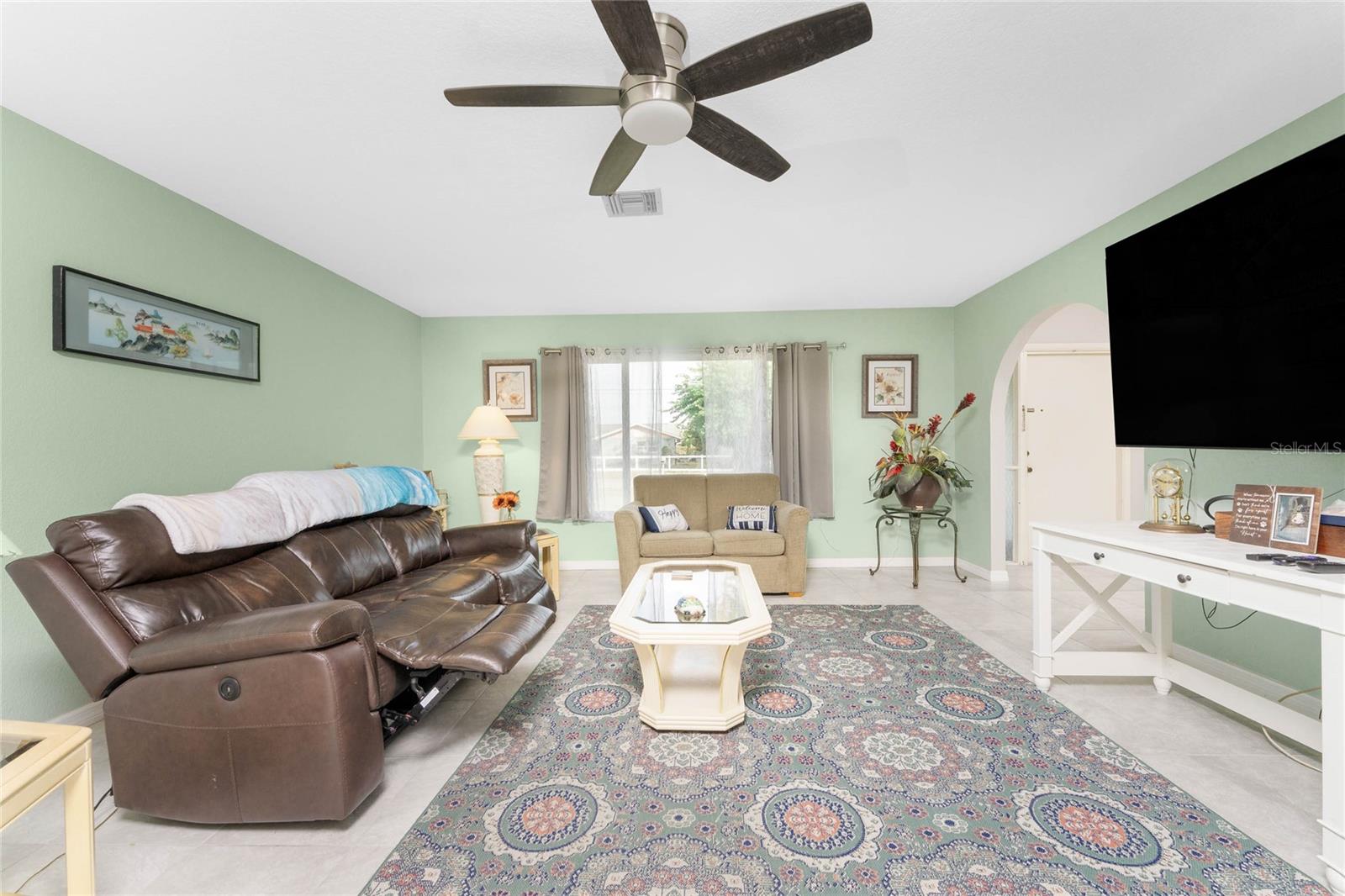 Image 8 of 63 For 3099 Pellam Boulevard