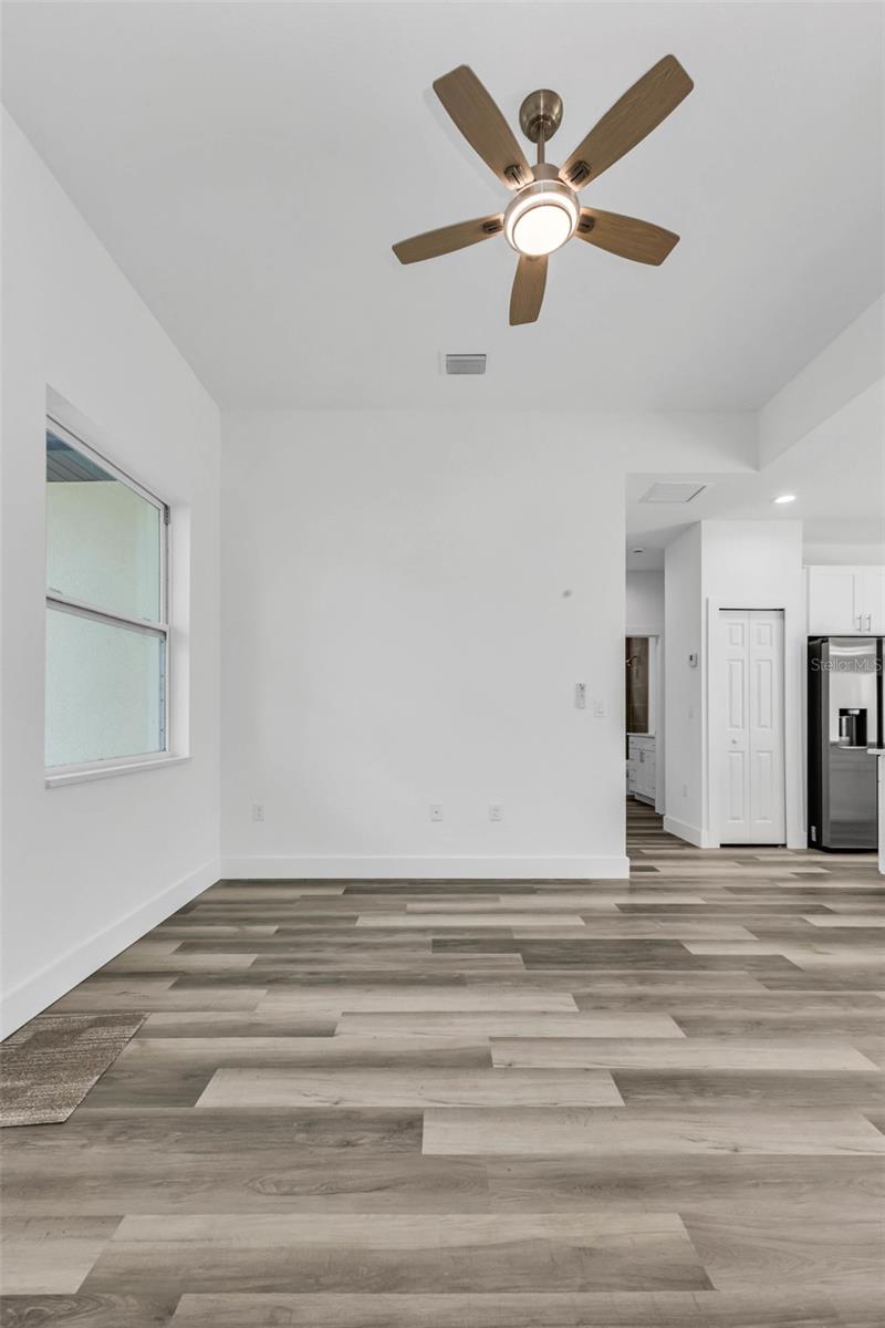 Image 8 of 45 For 23461 Winthrob Avenue