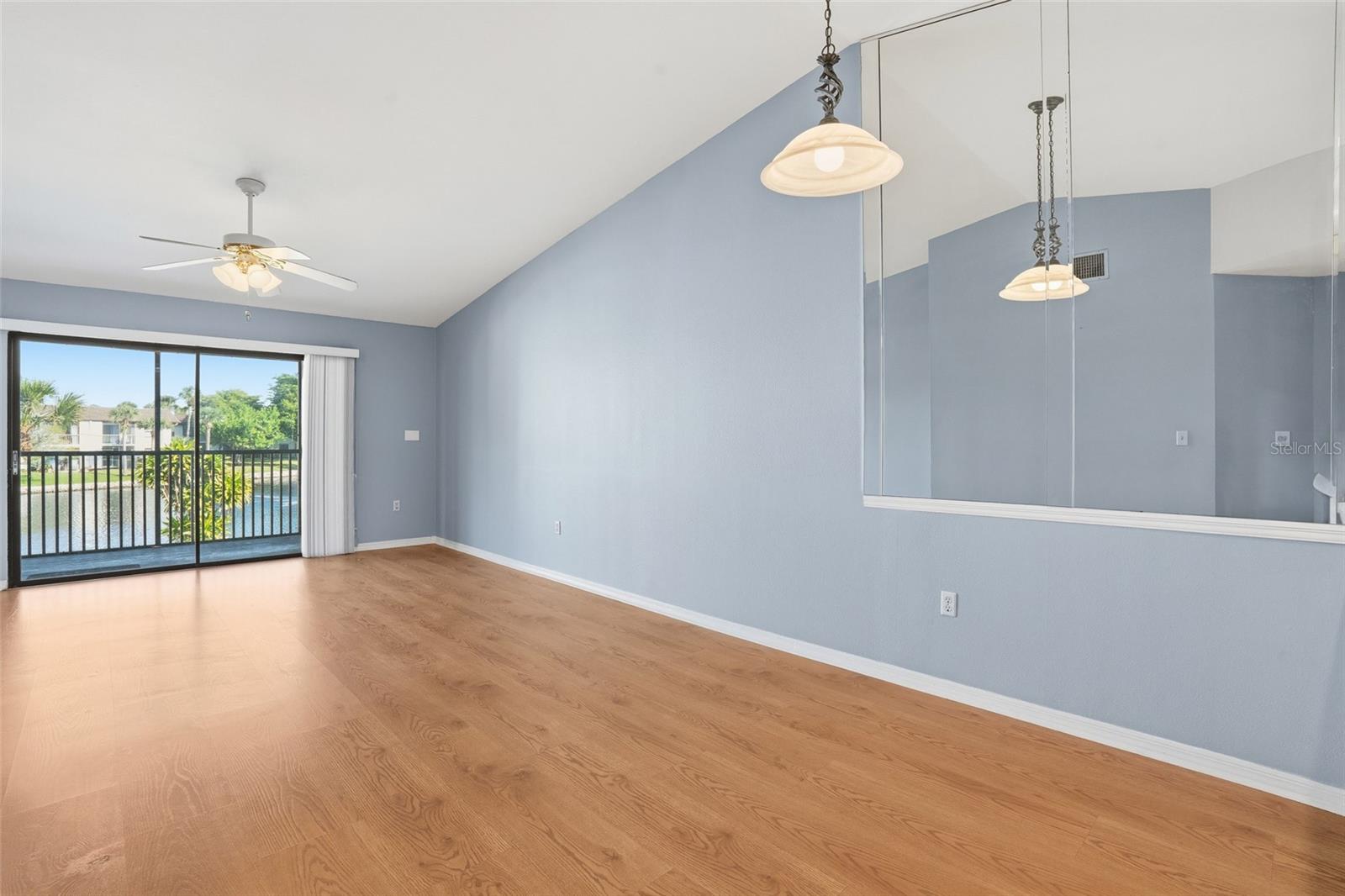 Image 13 of 47 For 9270 Lake Park Drive 201