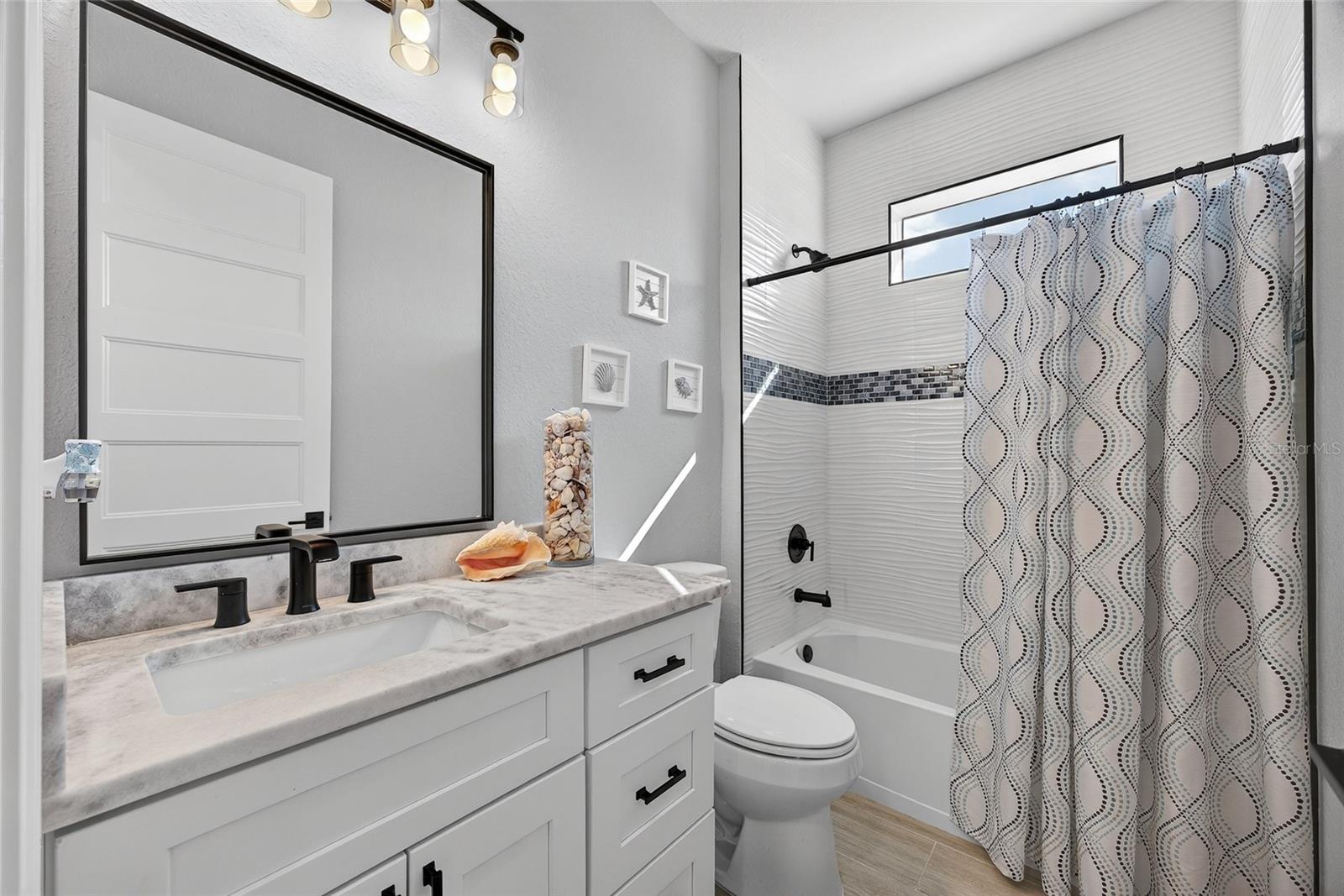 Listing photo id 20 for 1411 Liggett Circle