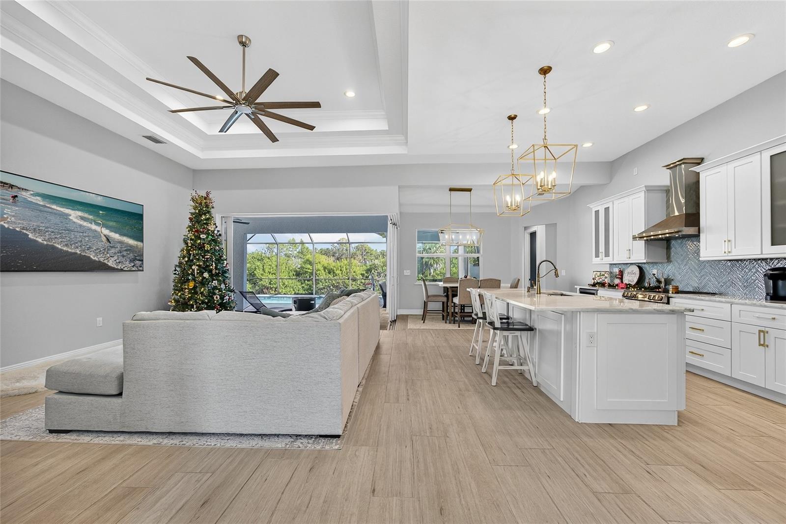 Listing photo id 4 for 1411 Liggett Circle