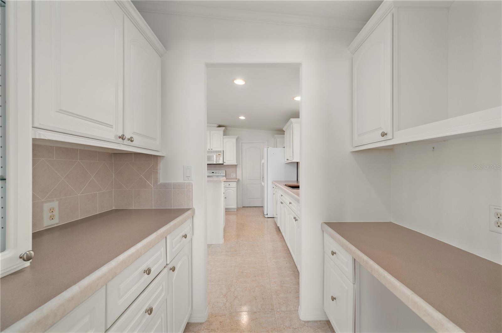 Image 10 of 70 For 67 Windmill Boulevard