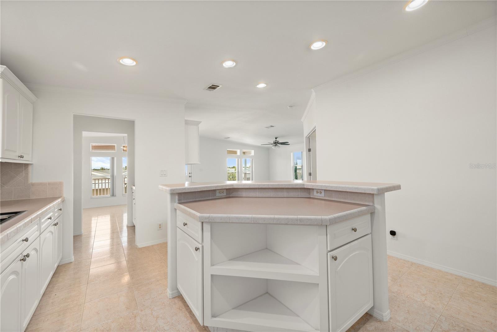 Image 13 of 70 For 67 Windmill Boulevard