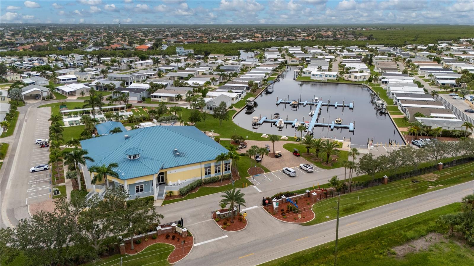 Image 62 of 70 For 67 Windmill Boulevard