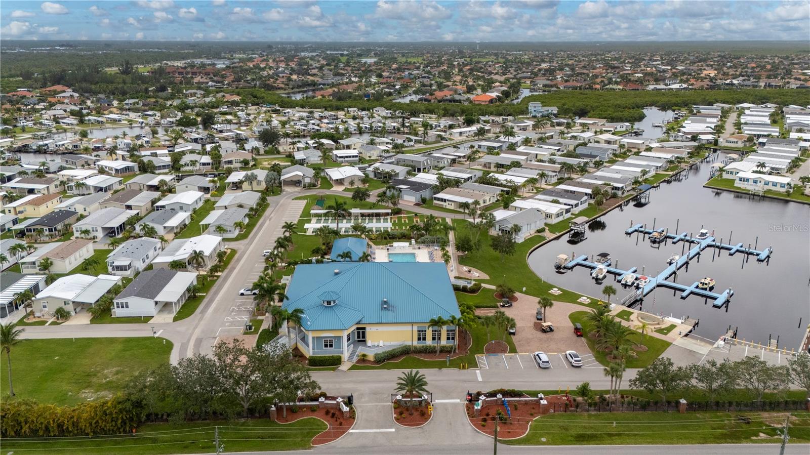 Image 63 of 70 For 67 Windmill Boulevard