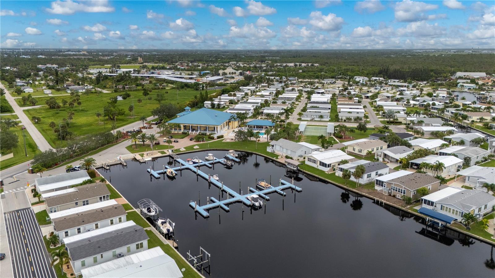 Image 65 of 70 For 67 Windmill Boulevard