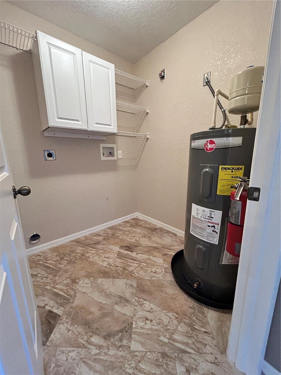 Image 17 of 45 For 19310 Water Oak Drive 201