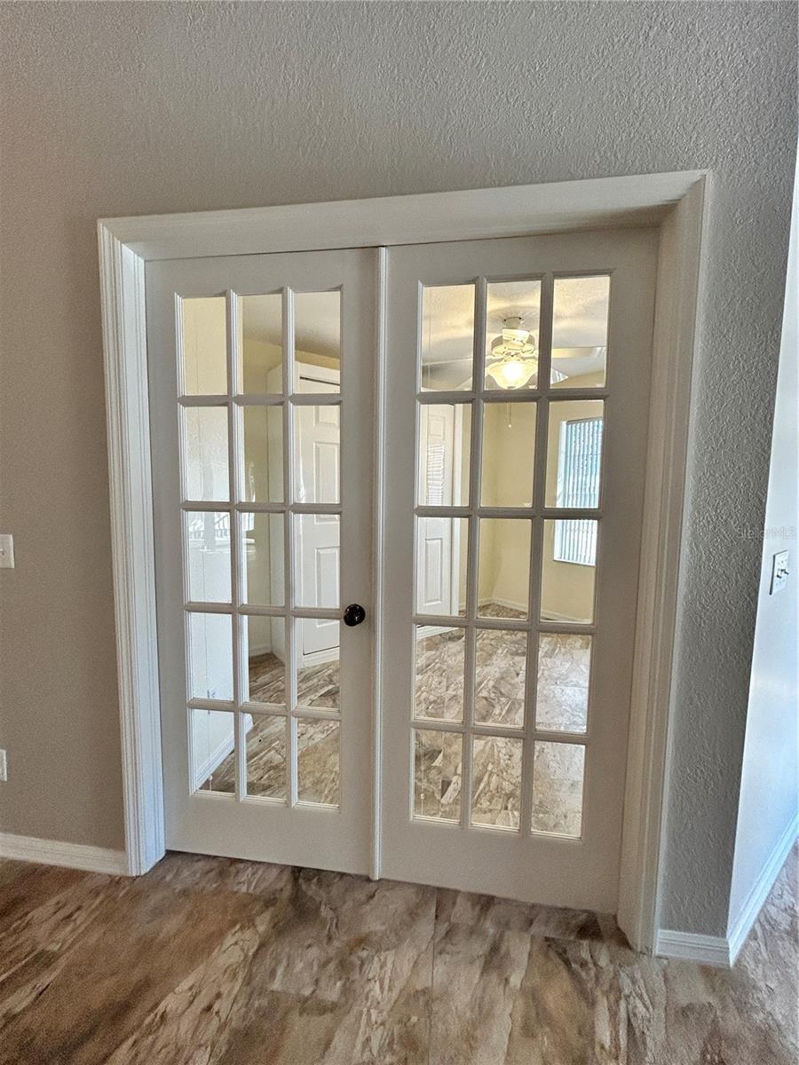 Image 20 of 45 For 19310 Water Oak Drive 201