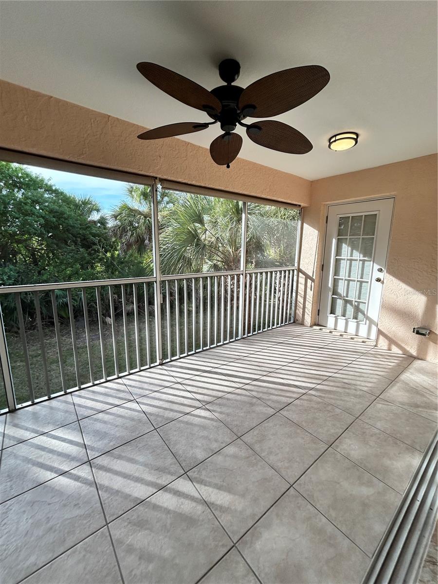 Image 23 of 45 For 19310 Water Oak Drive 201