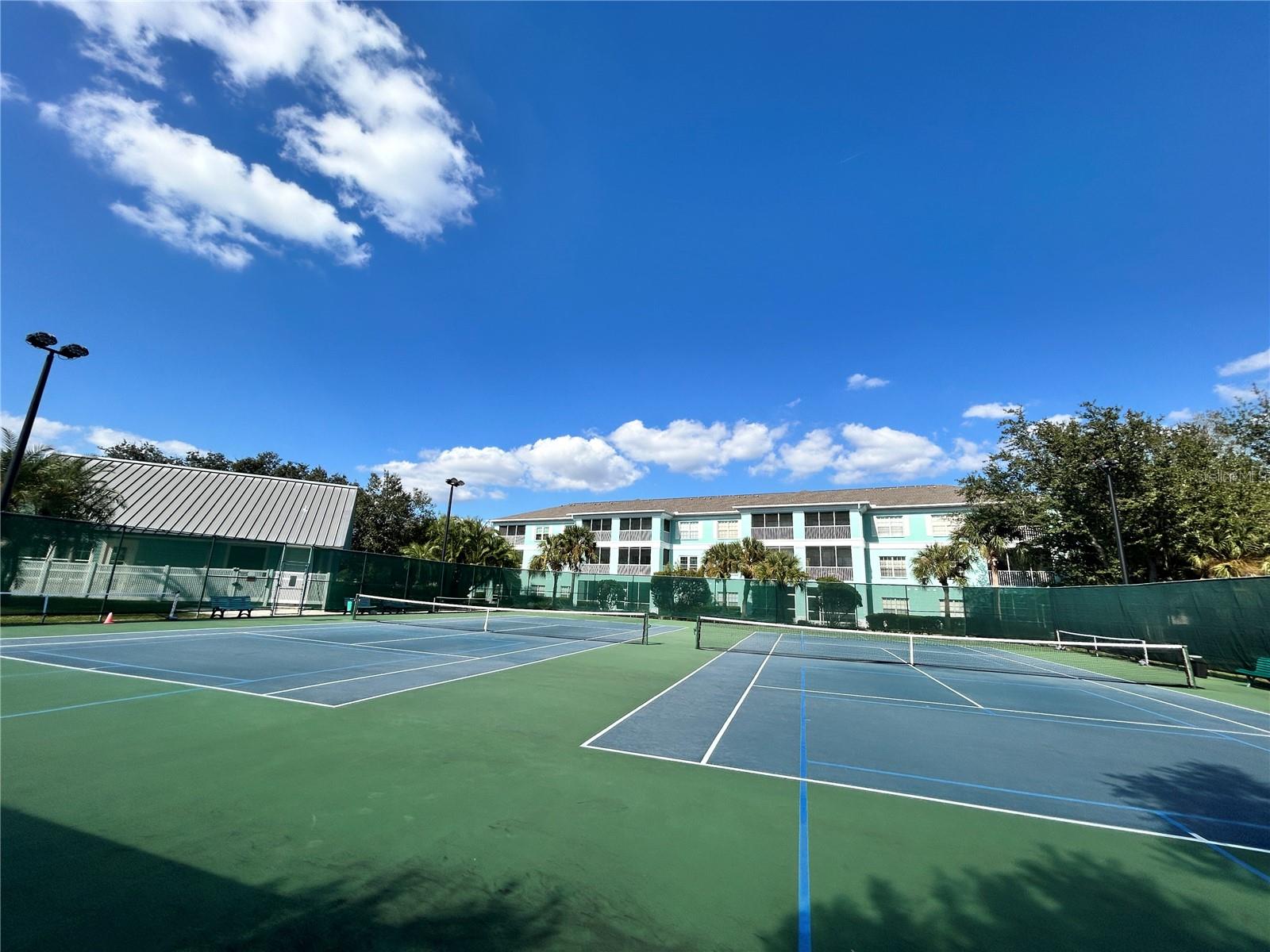 Image 43 of 45 For 19310 Water Oak Drive 201