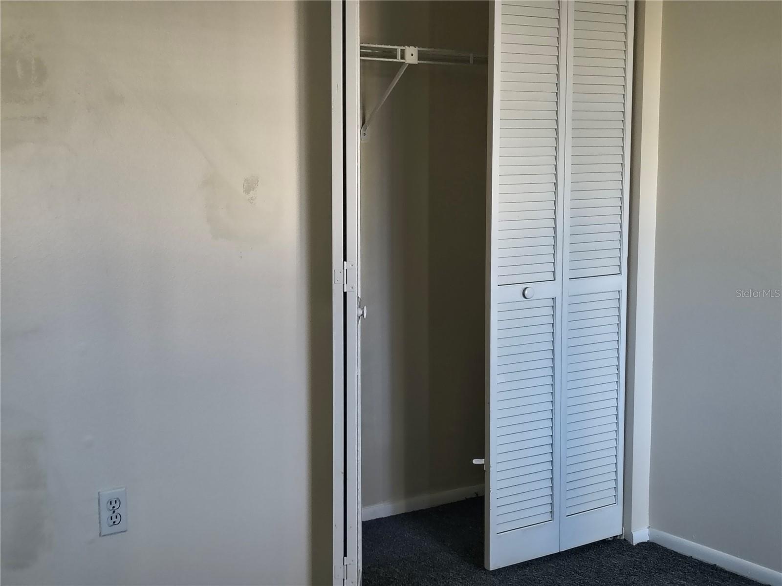 Image 18 of 30 For 1335 Mineo Drive C