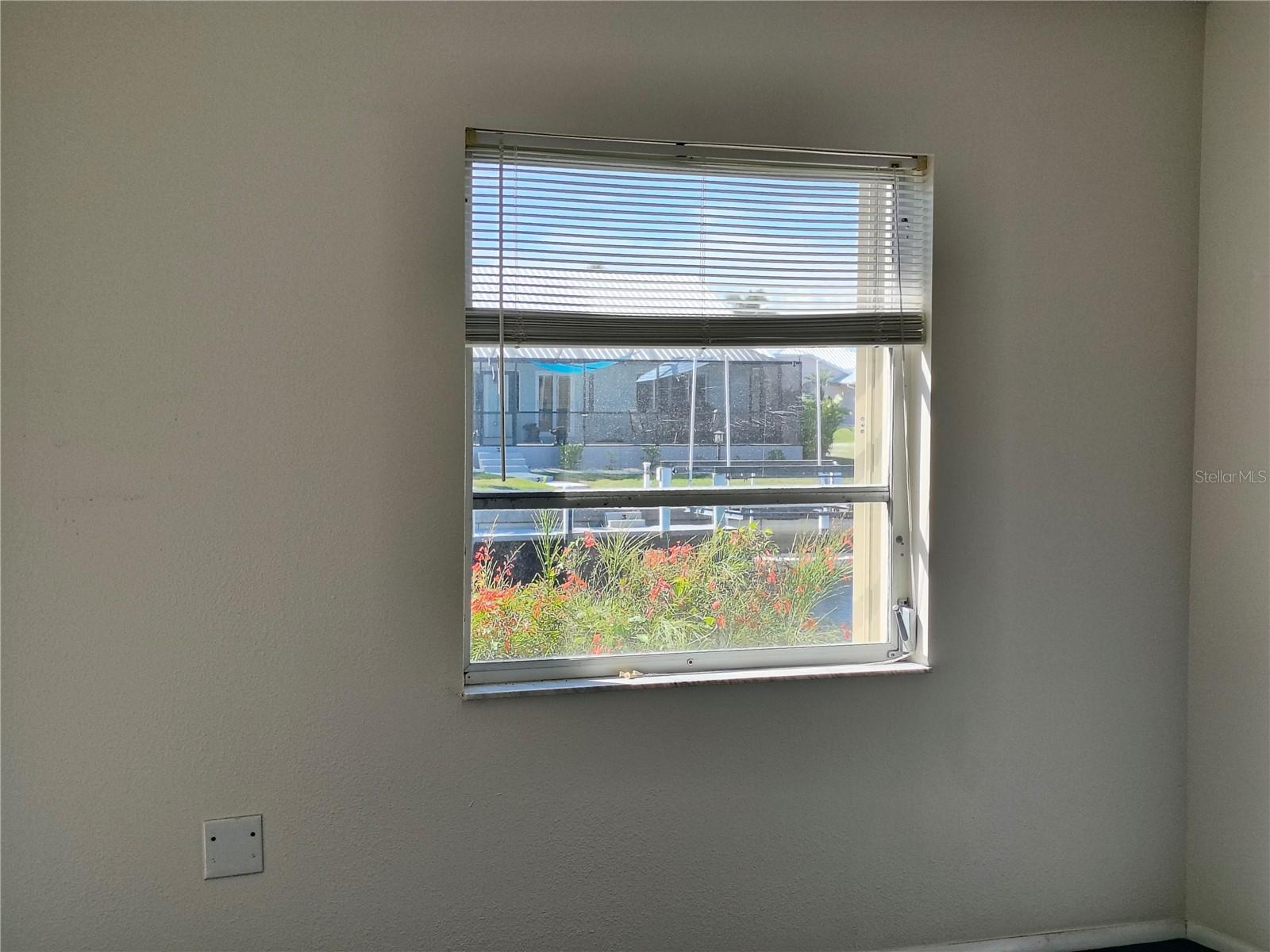 Image 20 of 30 For 1335 Mineo Drive C