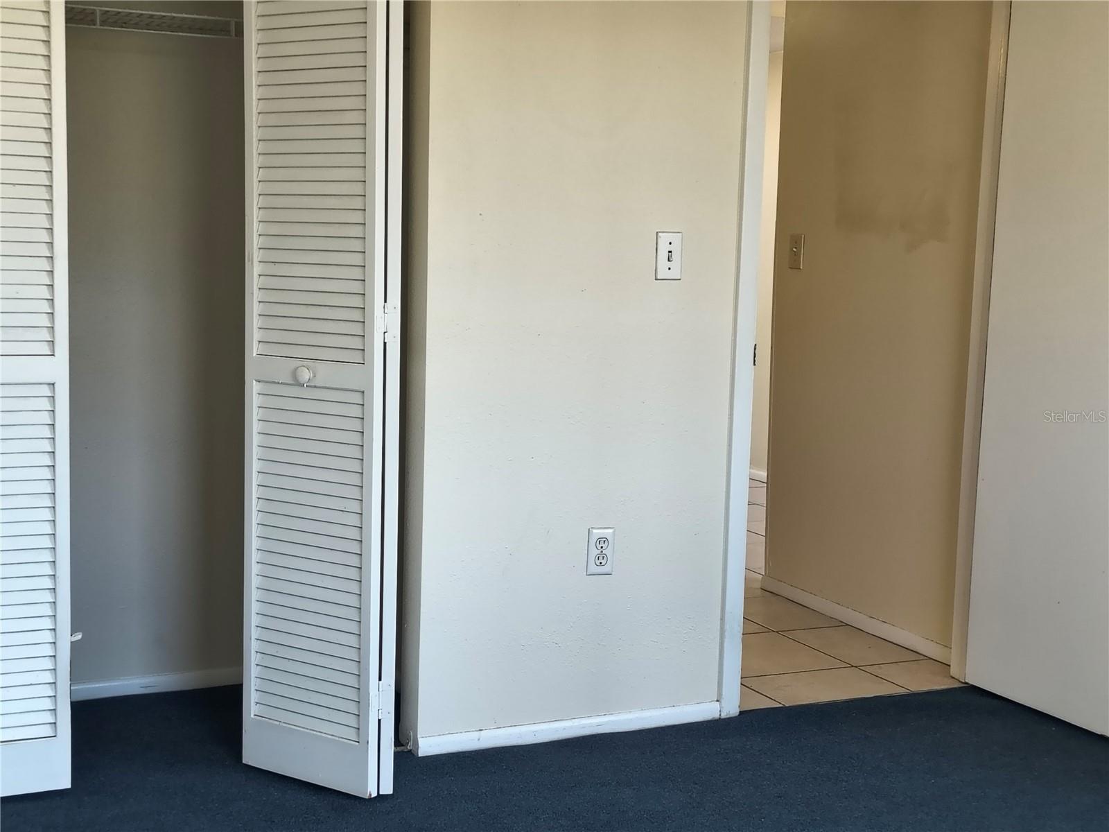 Image 21 of 30 For 1335 Mineo Drive C