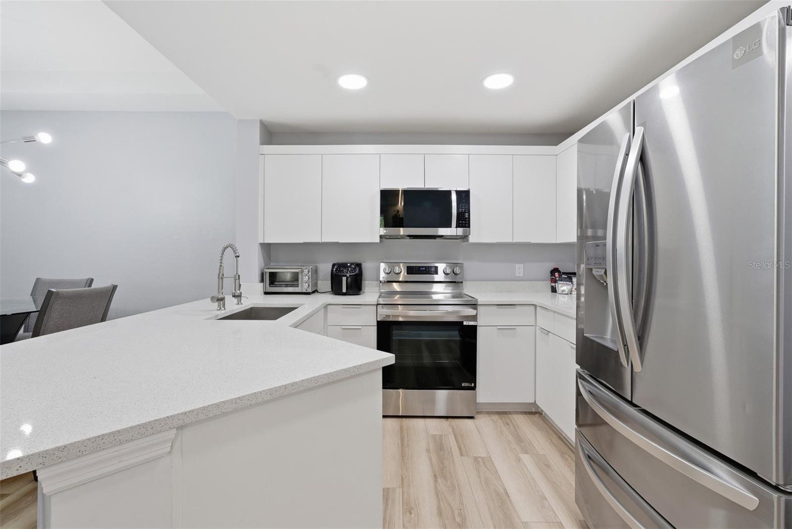 Image 15 of 45 For 3964 Pomodoro Circle 104