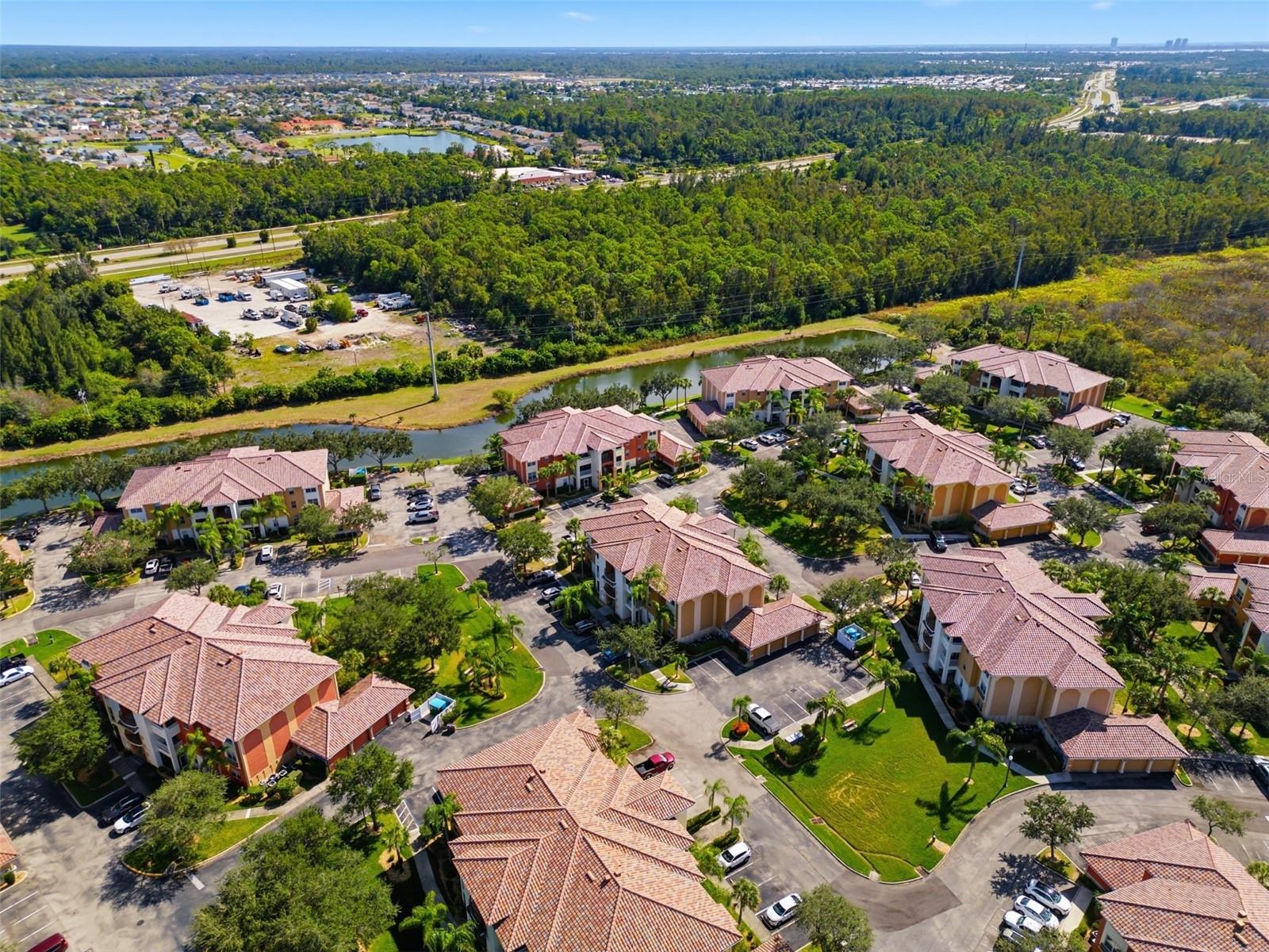 Image 33 of 45 For 3964 Pomodoro Circle 104