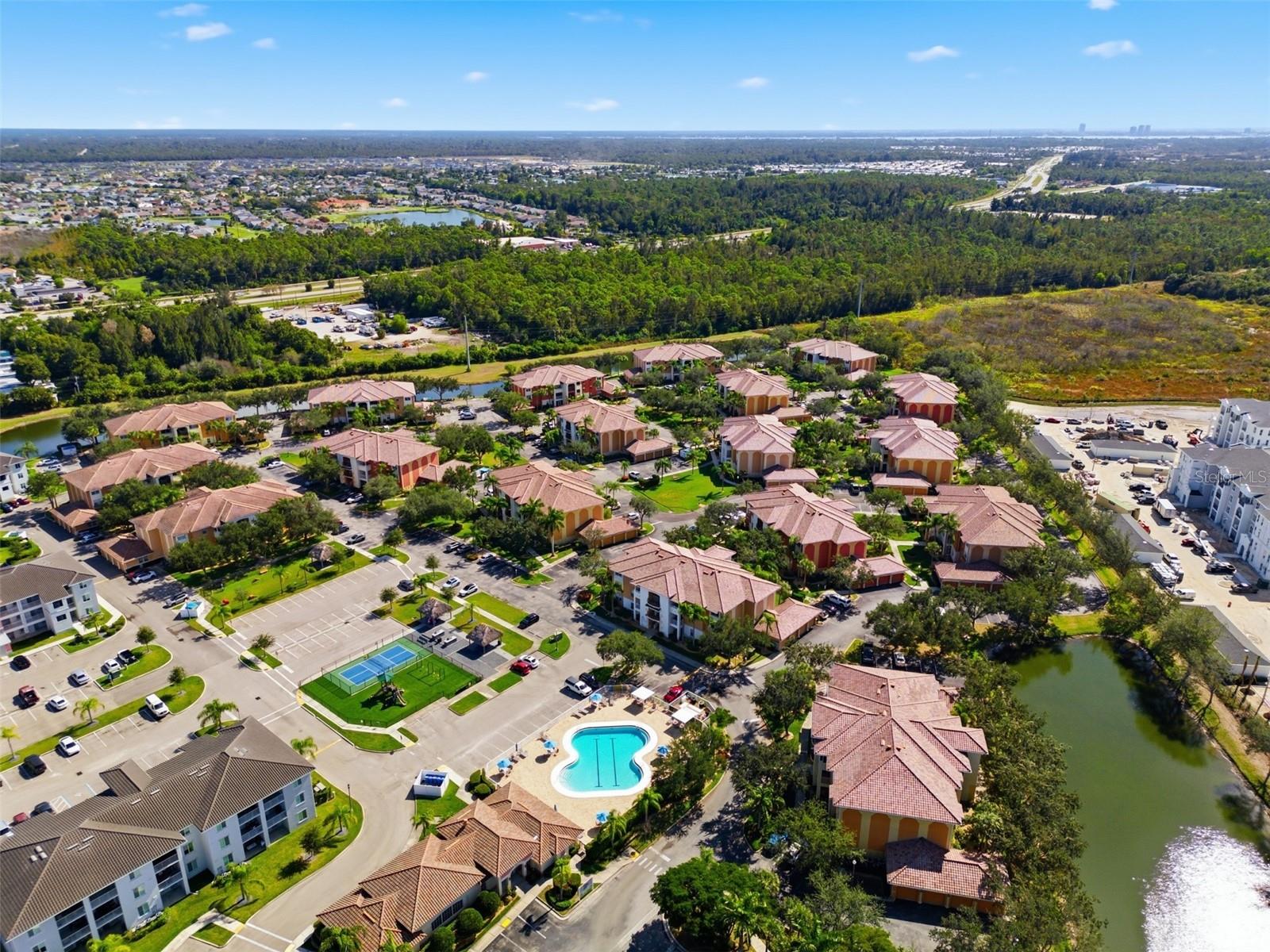 Image 35 of 45 For 3964 Pomodoro Circle 104