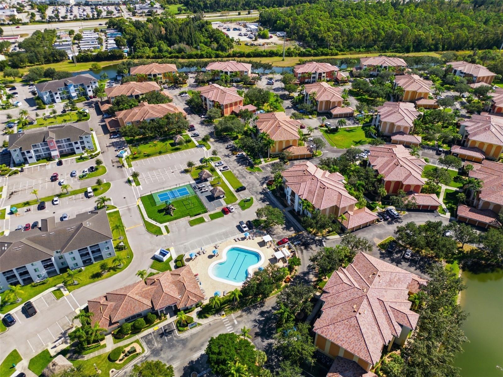 Image 36 of 45 For 3964 Pomodoro Circle 104