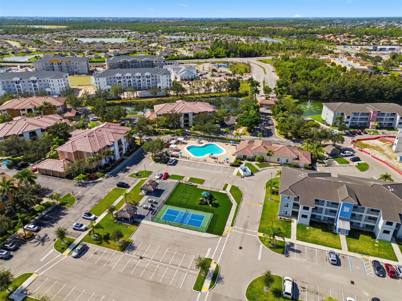 Image 39 of 45 For 3964 Pomodoro Circle 104