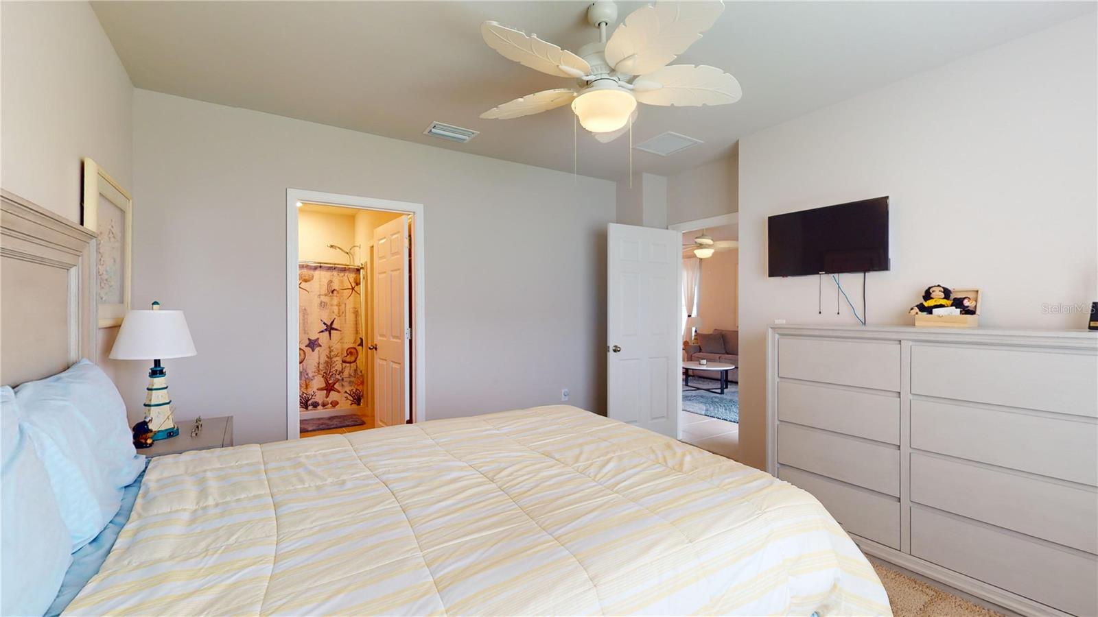 Image 14 of 45 For 7168 Lenox Circle