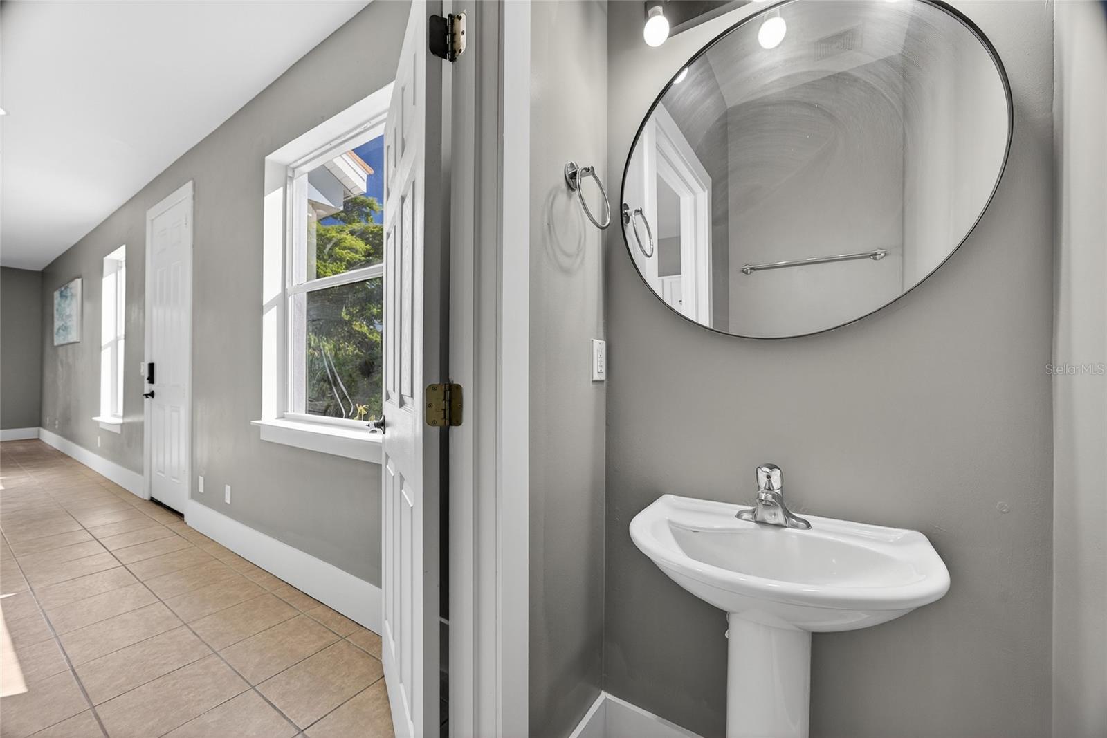 Image 12 of 35 For 8300 Village Edge Circle 1