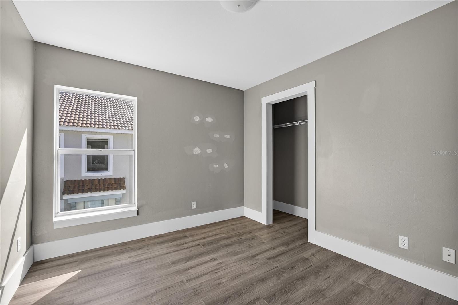 Image 20 of 35 For 8300 Village Edge Circle 1