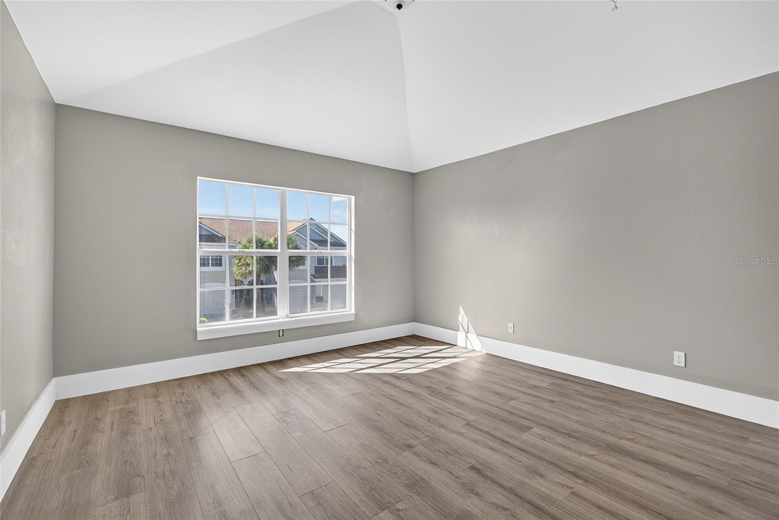 Image 22 of 35 For 8300 Village Edge Circle 1