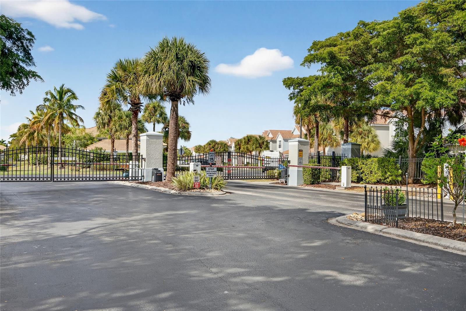 Image 32 of 35 For 8300 Village Edge Circle 1