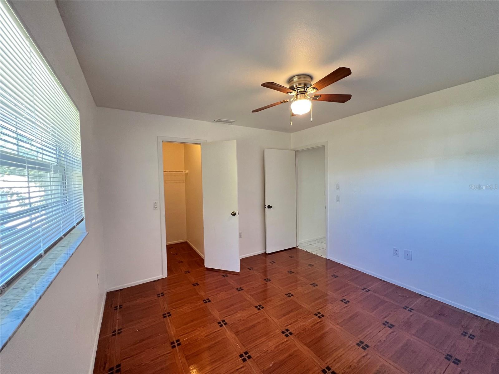 Image 14 of 43 For 23112 Gray Avenue