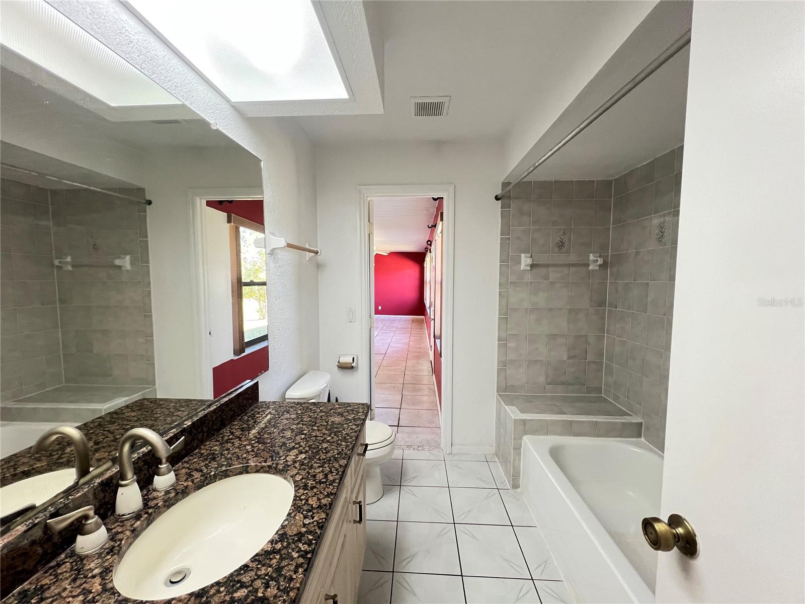 Image 18 of 43 For 23112 Gray Avenue