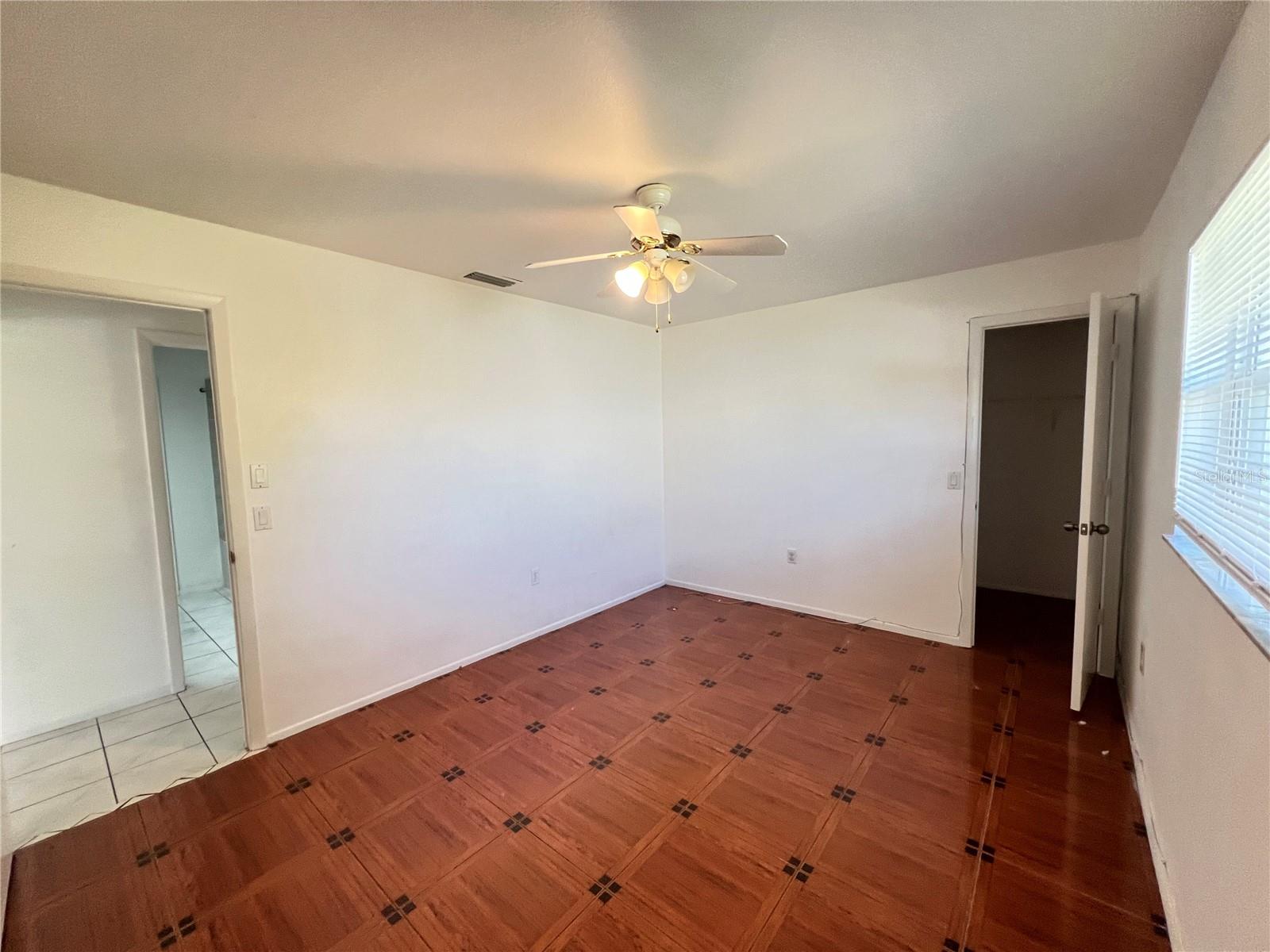 Image 20 of 43 For 23112 Gray Avenue