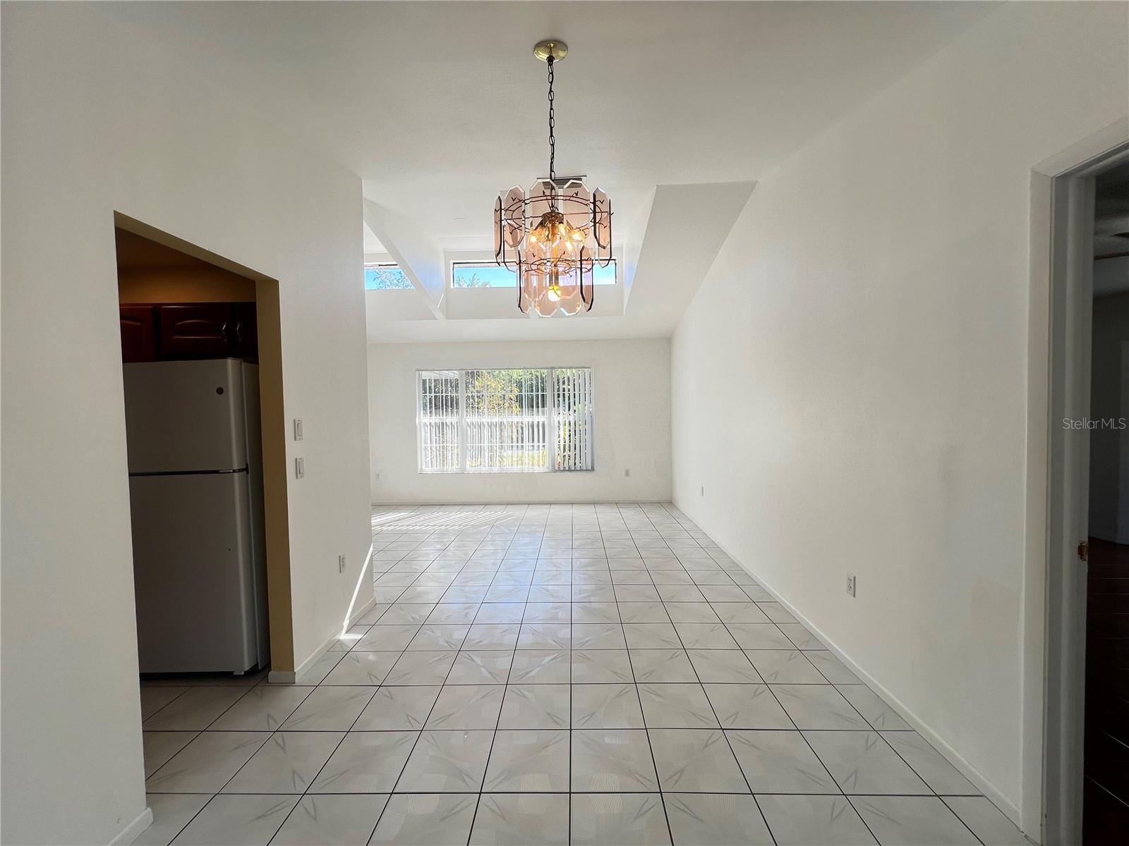 Image 9 of 43 For 23112 Gray Avenue