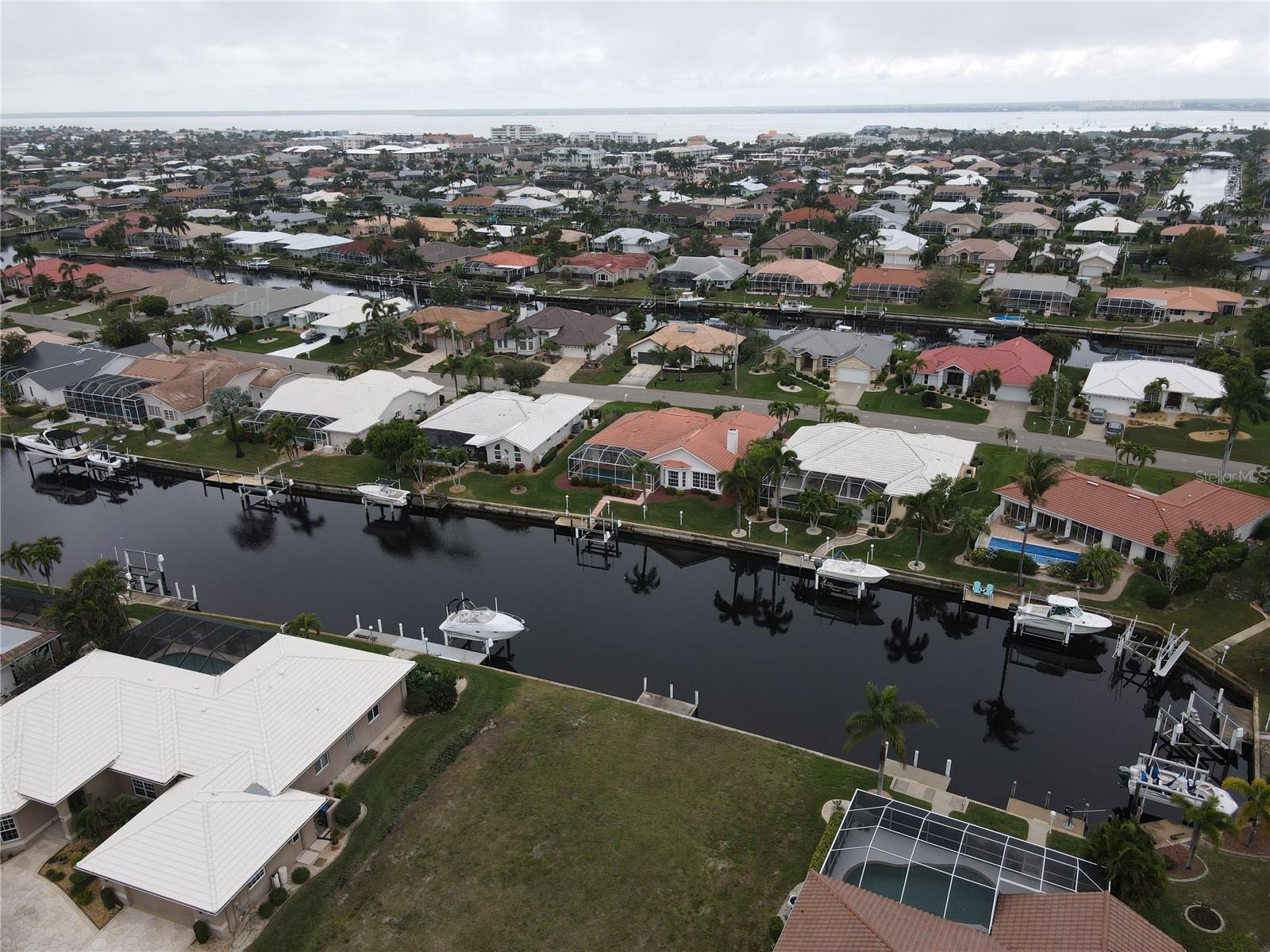 Image 8 of 10 For 916 Via Tripoli