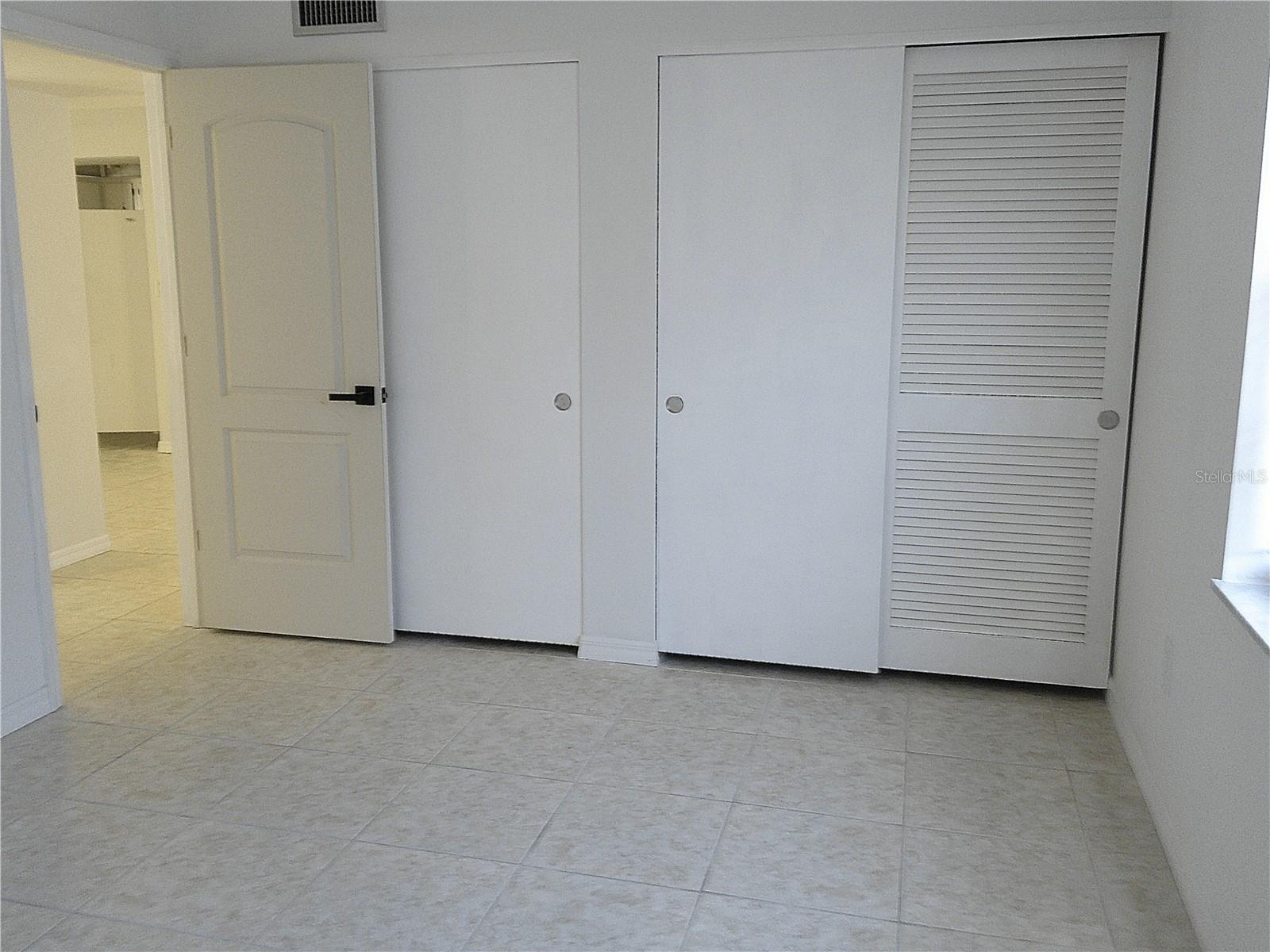 Image 7 of 9 For 4158 Tamiami Trail J1