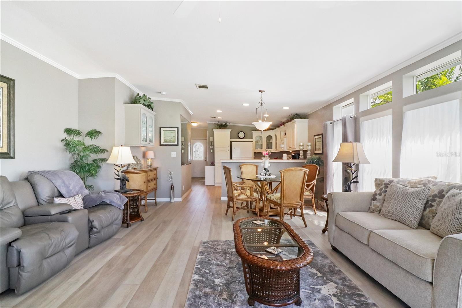 Image 11 of 97 For 2100 Kings Highway 481