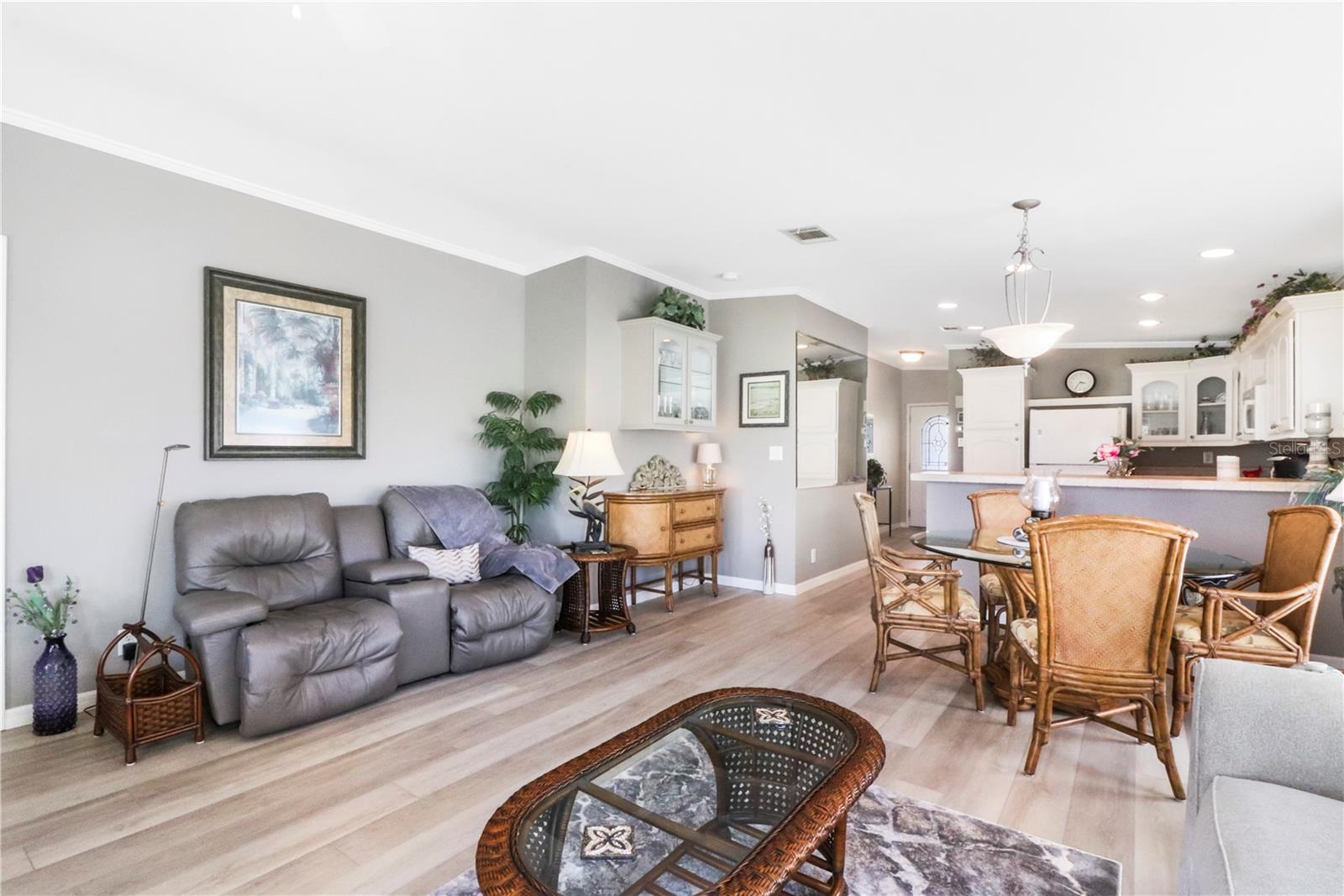 Image 12 of 97 For 2100 Kings Highway 481