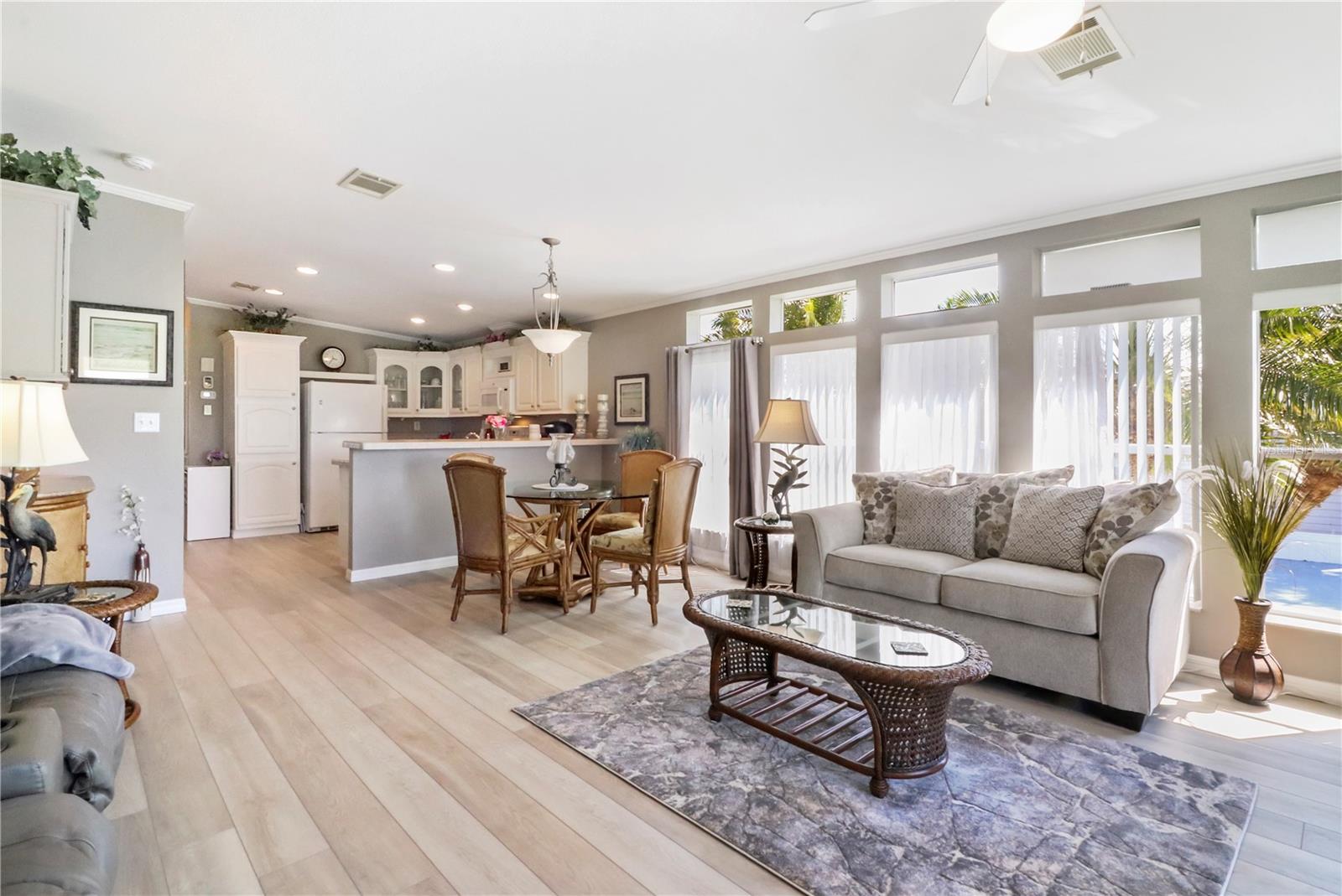 Image 13 of 97 For 2100 Kings Highway 481