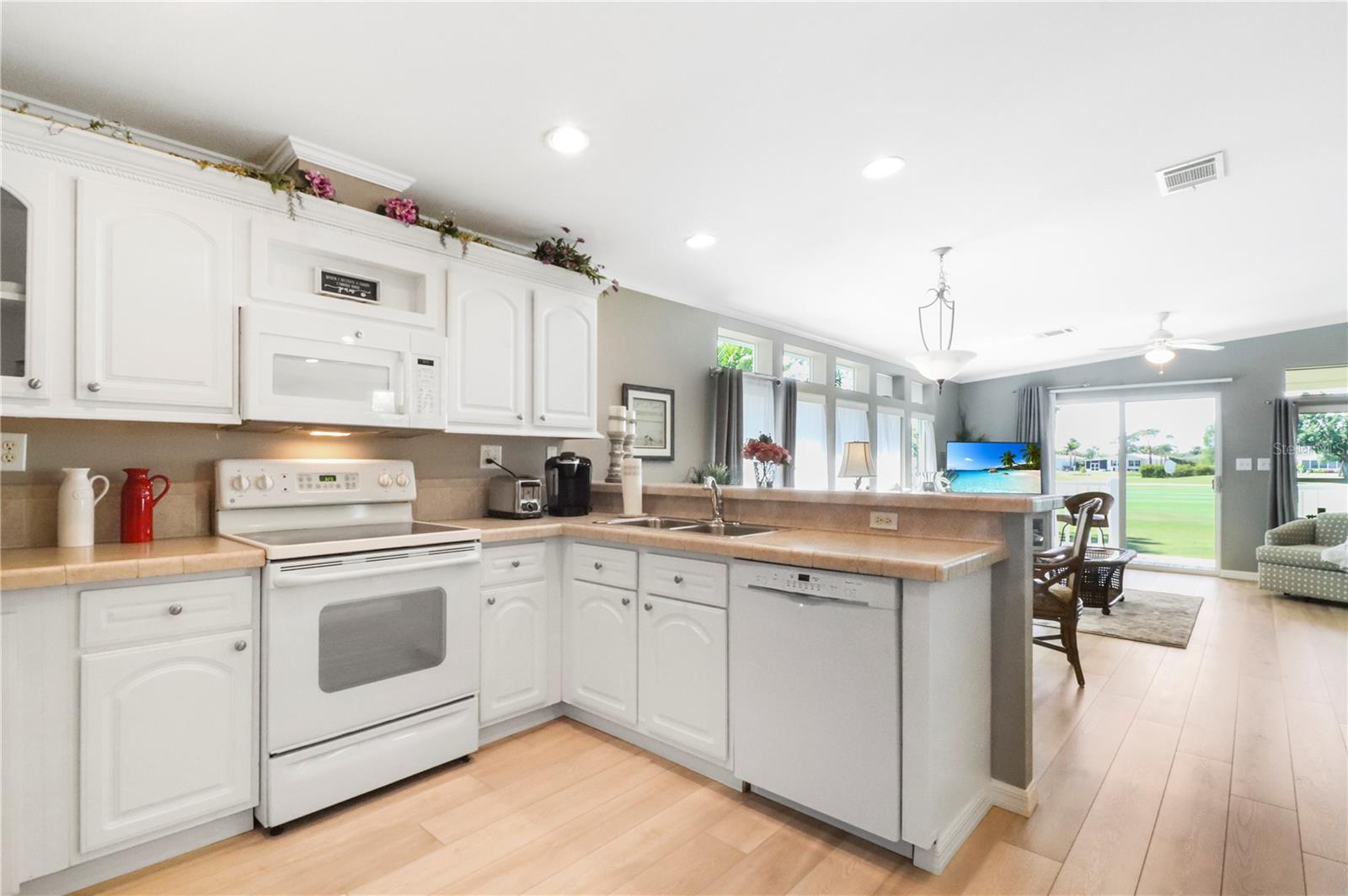 Image 15 of 97 For 2100 Kings Highway 481