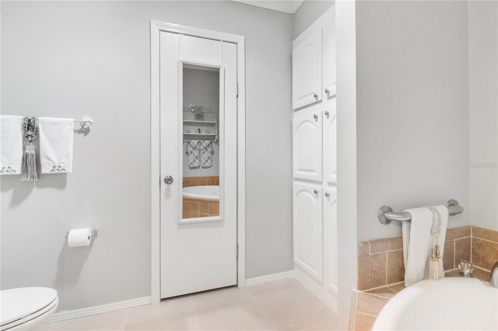 Image 32 of 97 For 2100 Kings Highway 481