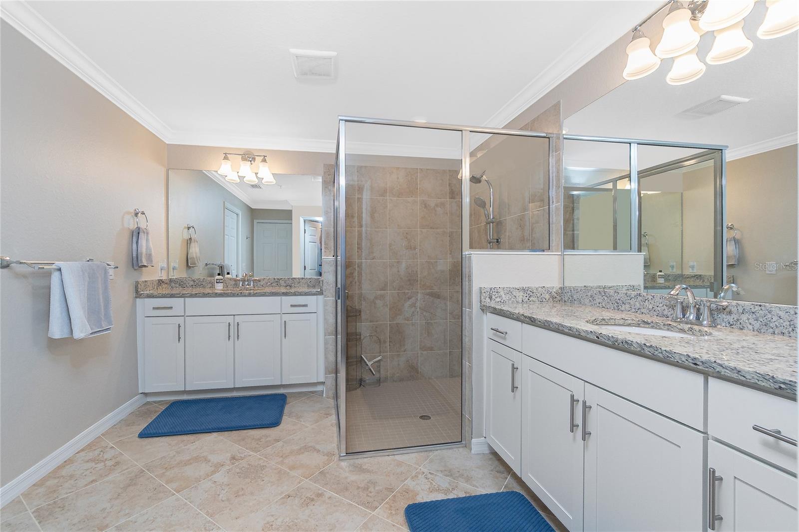 Image 18 of 46 For 14624 Sycamore Court 2511