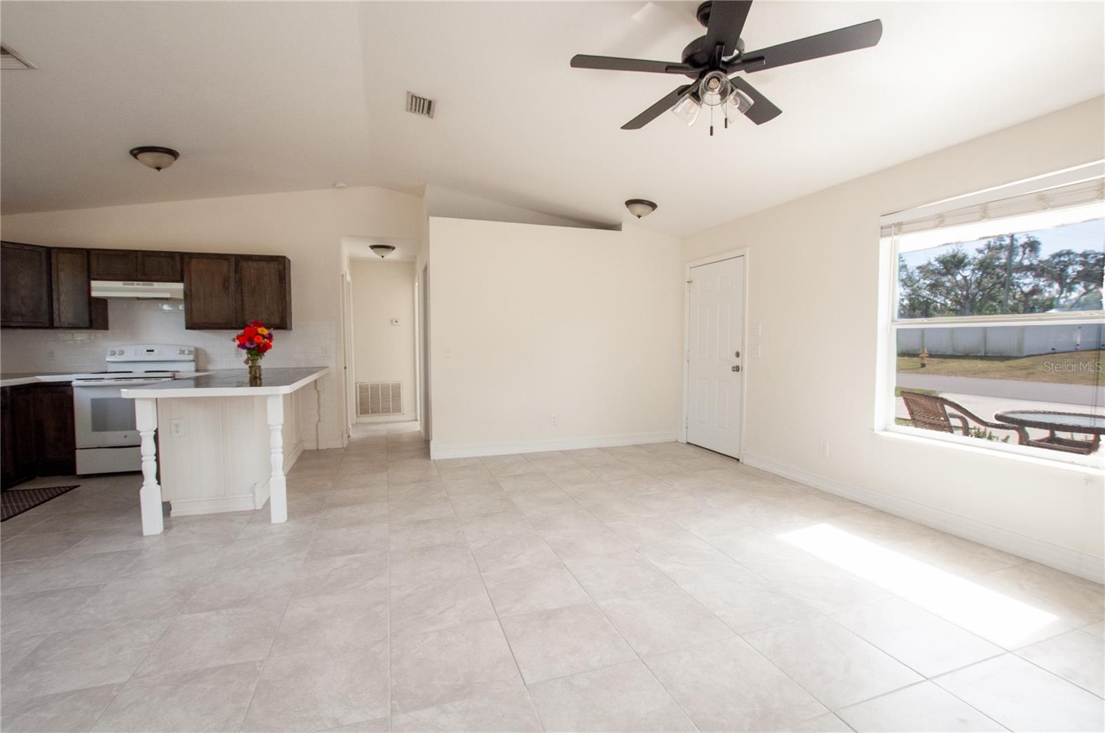 Image 20 of 22 For 114 Bridle Path